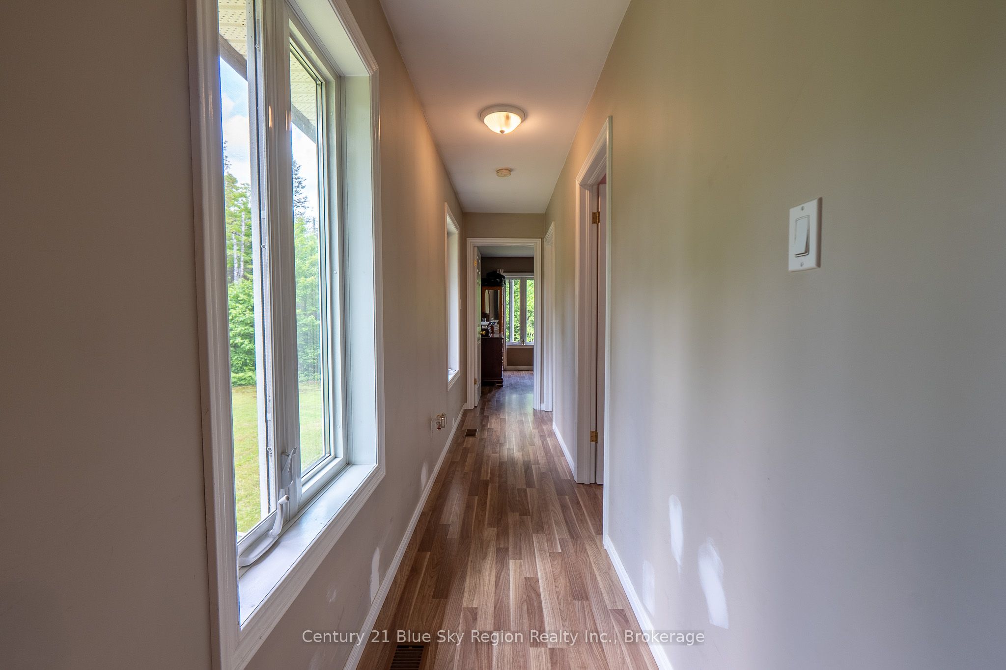 927 Albert Street Property Photo 18