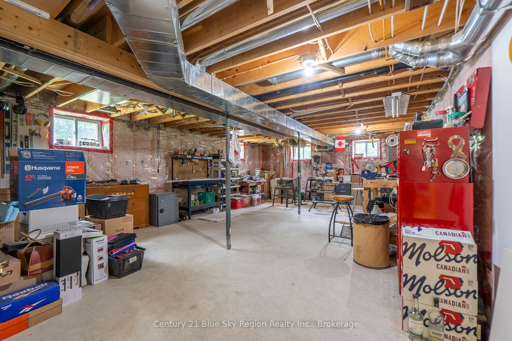 927 Albert Street Property Photo 29