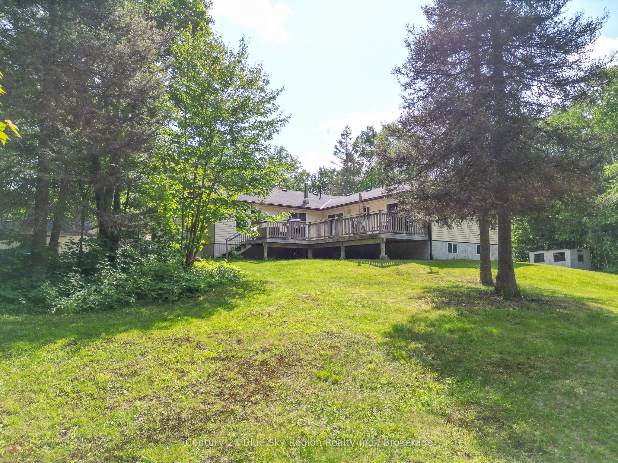 927 Albert Street Property Photo 33