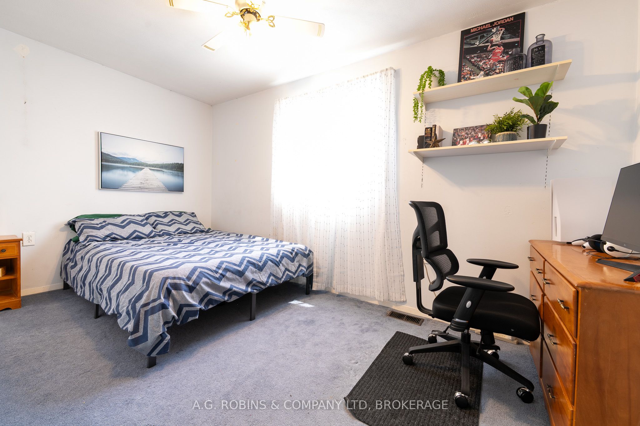 52 Charles Street Property Photo 15