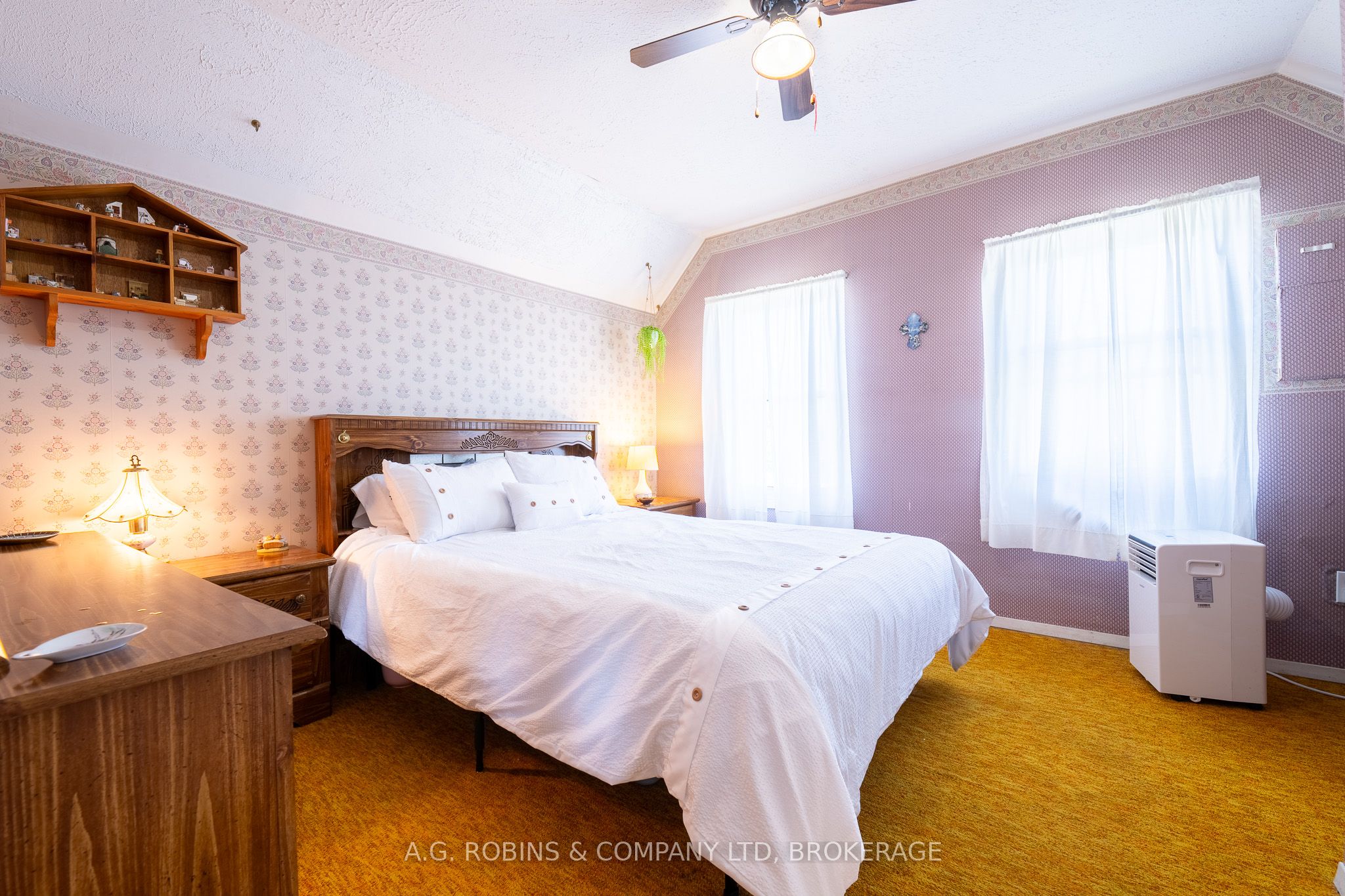 52 Charles Street Property Photo 18