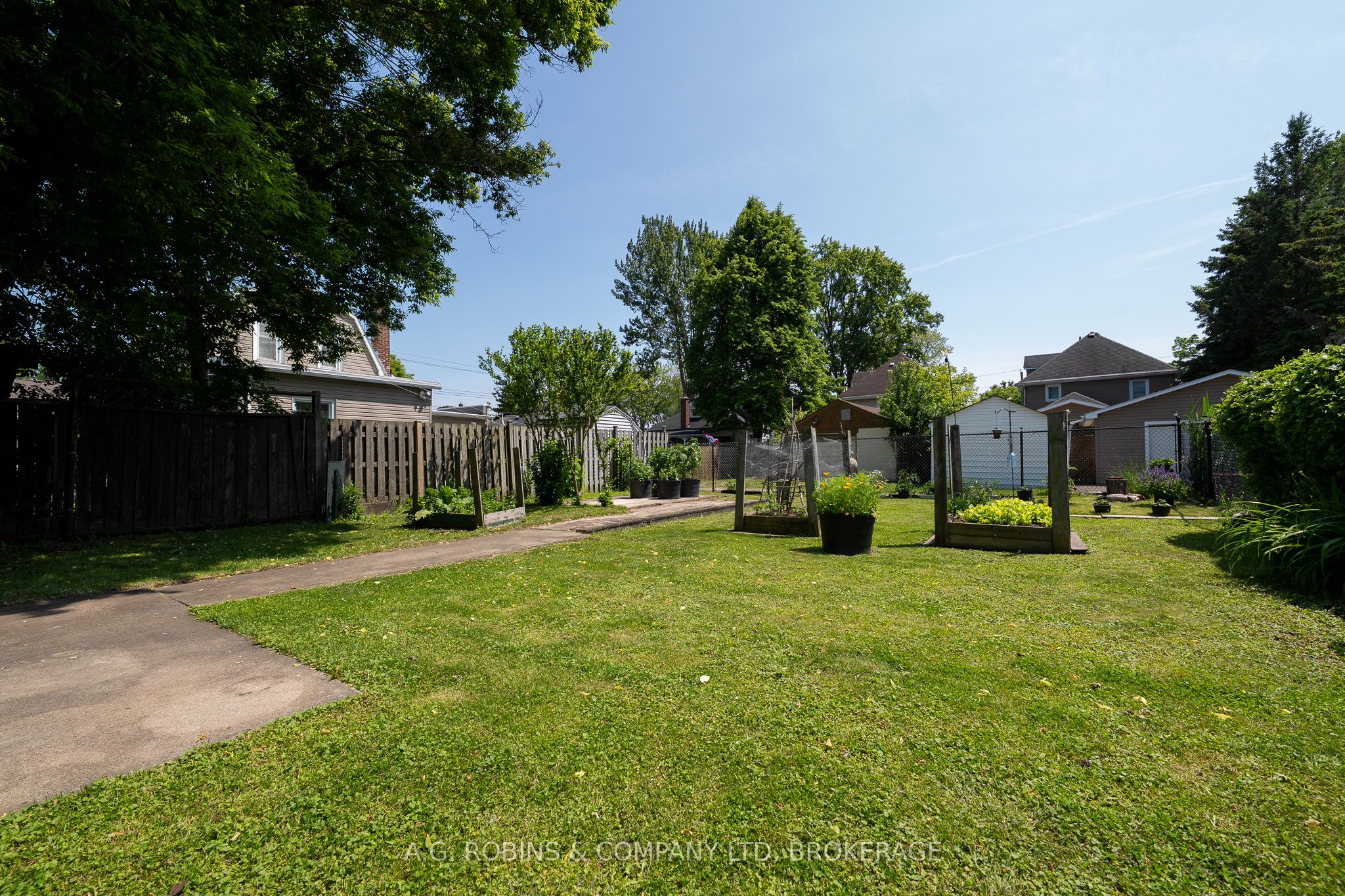 52 Charles Street Property Photo 22