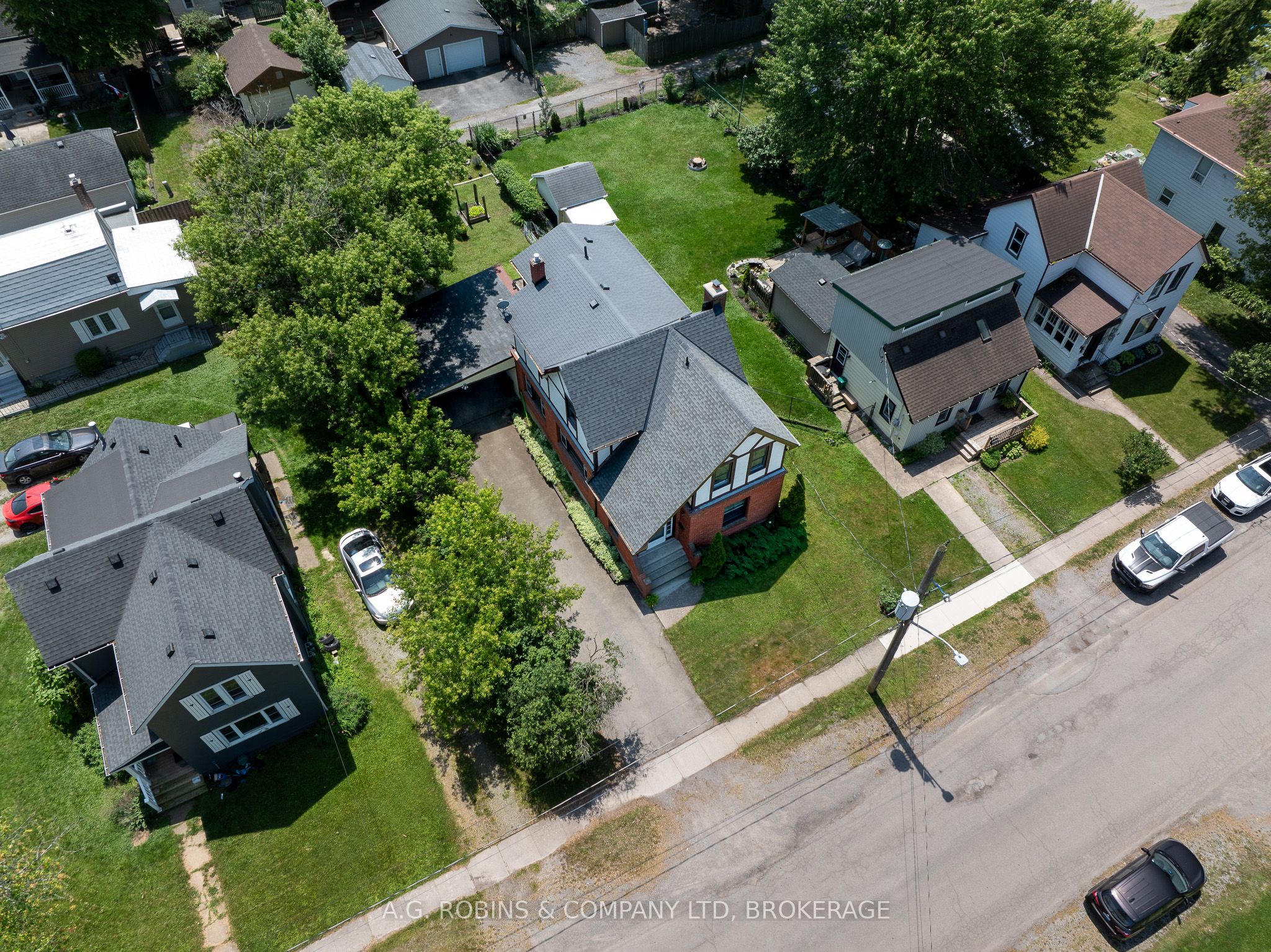 52 Charles Street Property Photo 28