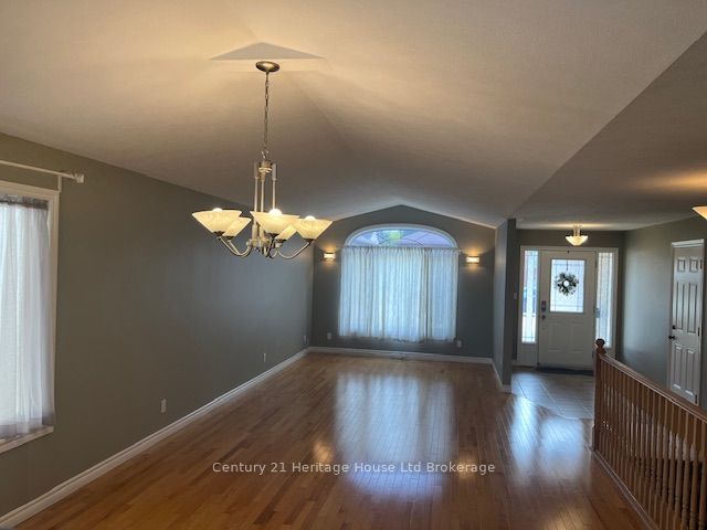 15 Landon Avenue Property Photo 6