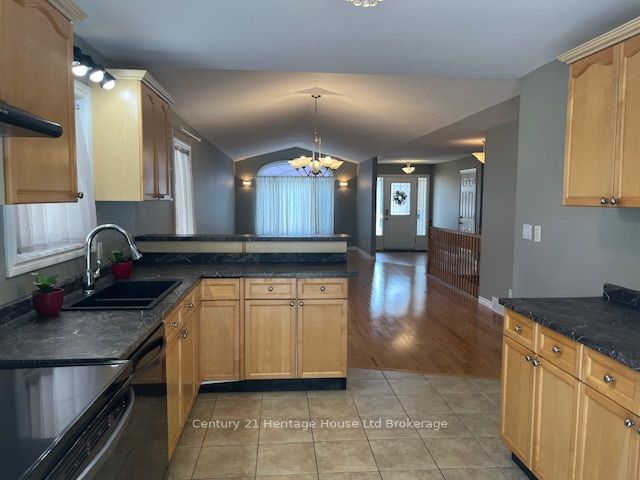 15 Landon Avenue Property Photo 11