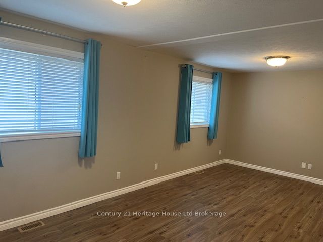 15 Landon Avenue Property Photo 14