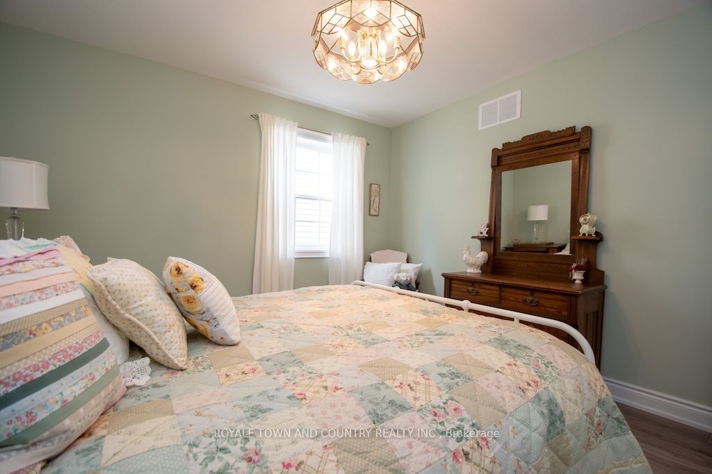 10 Silverbrook Avenue Property Photo 31