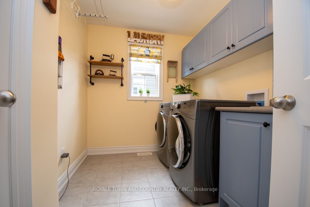10 Silverbrook Avenue Property Photo 33