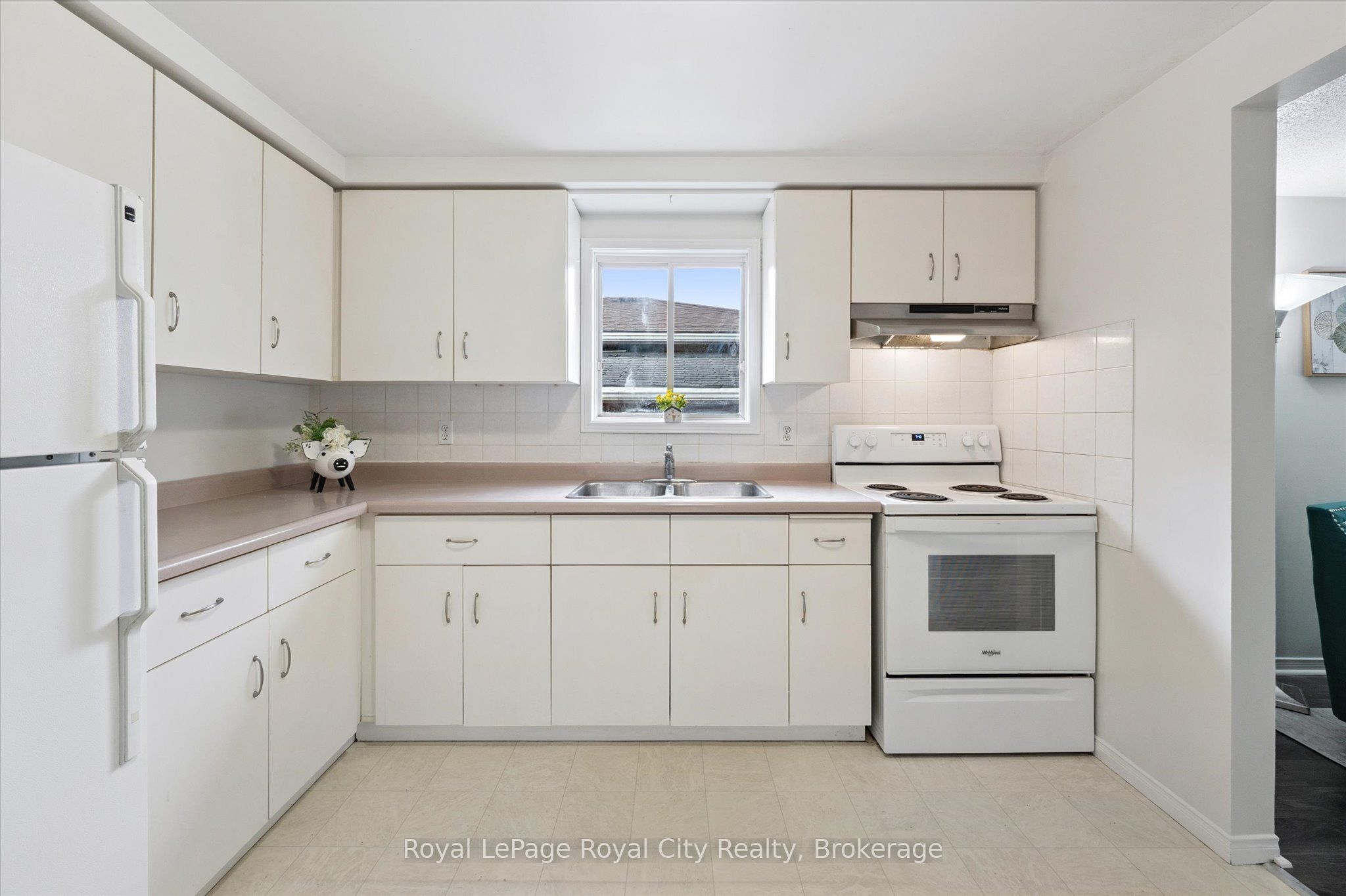 65 Eastview Road Property Photo 12