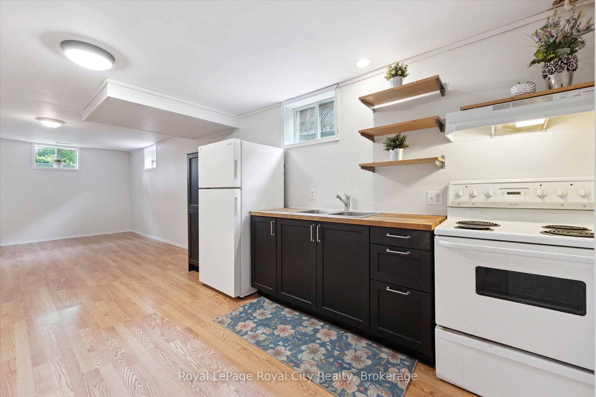65 Eastview Road Property Photo 22