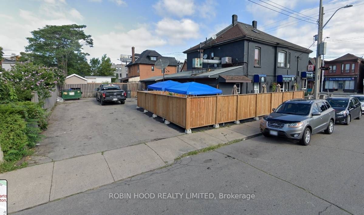 362 Barton Street E Property Photo 2