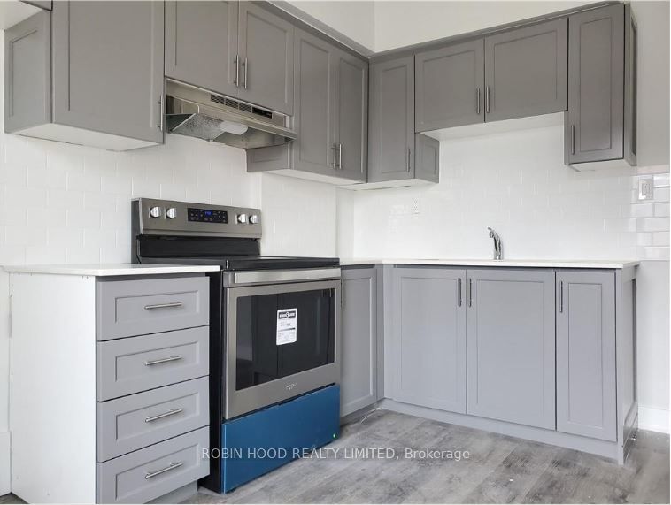 362 Barton Street E Property Photo 5