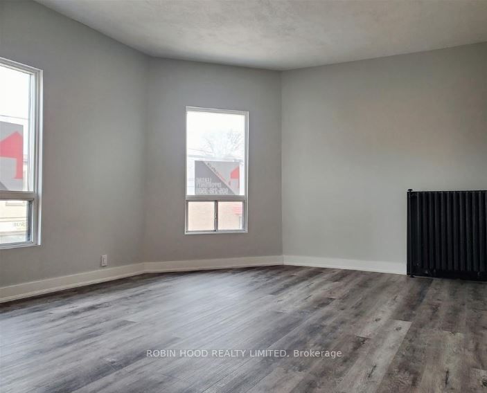 362 Barton Street E Property Photo 11