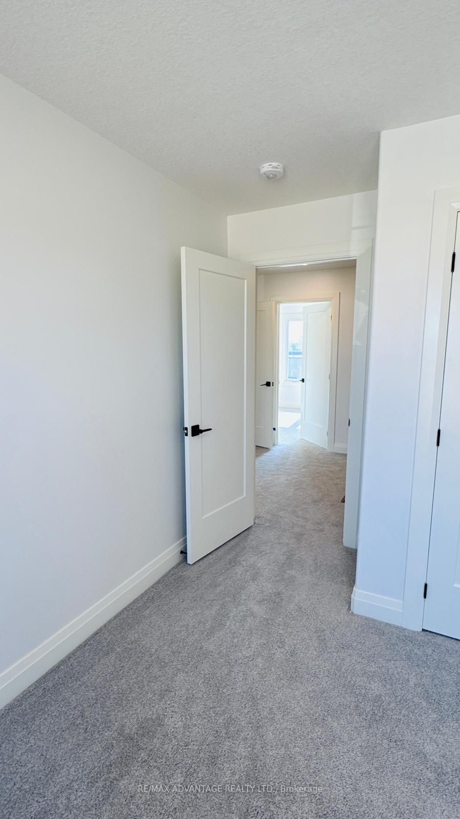 235 Kennington Way 9 Property Photo 17