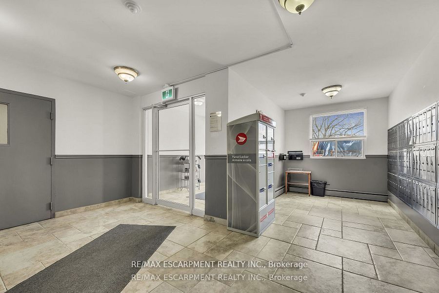 793 Colborne Street E 512 Property Photo 5