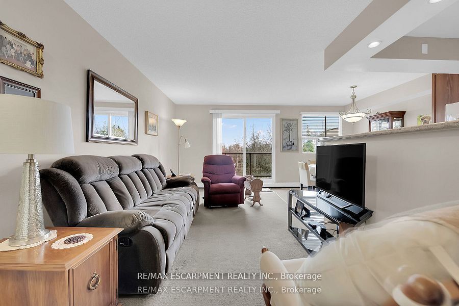 793 Colborne Street E 512 Property Photo 10