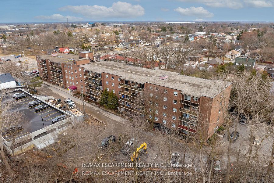 793 Colborne Street E 512 Property Photo 38