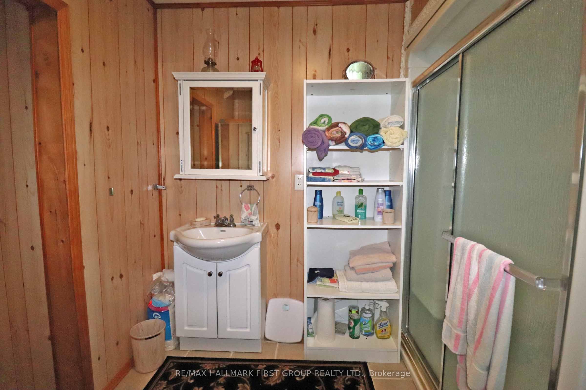 1586 Sulphide Road Property Photo 16