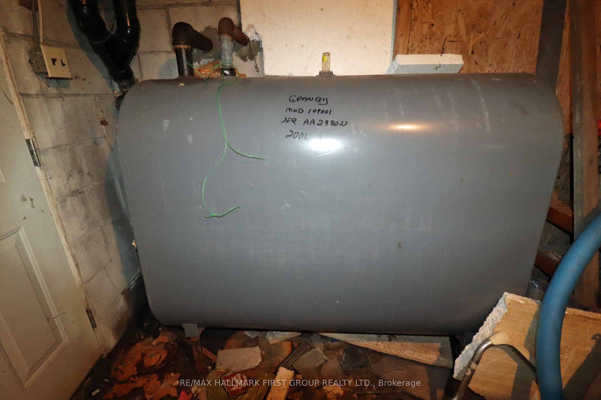 1586 Sulphide Road Property Photo 25