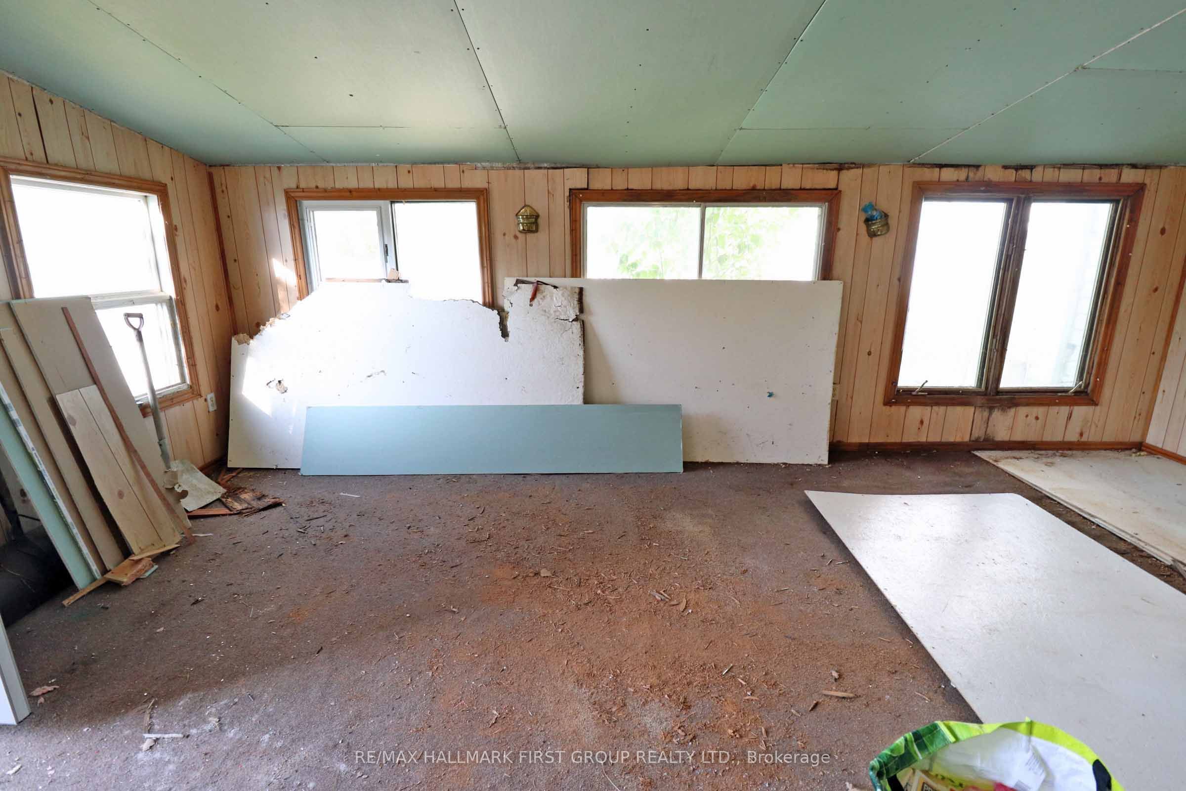 1586 Sulphide Road Property Photo 29