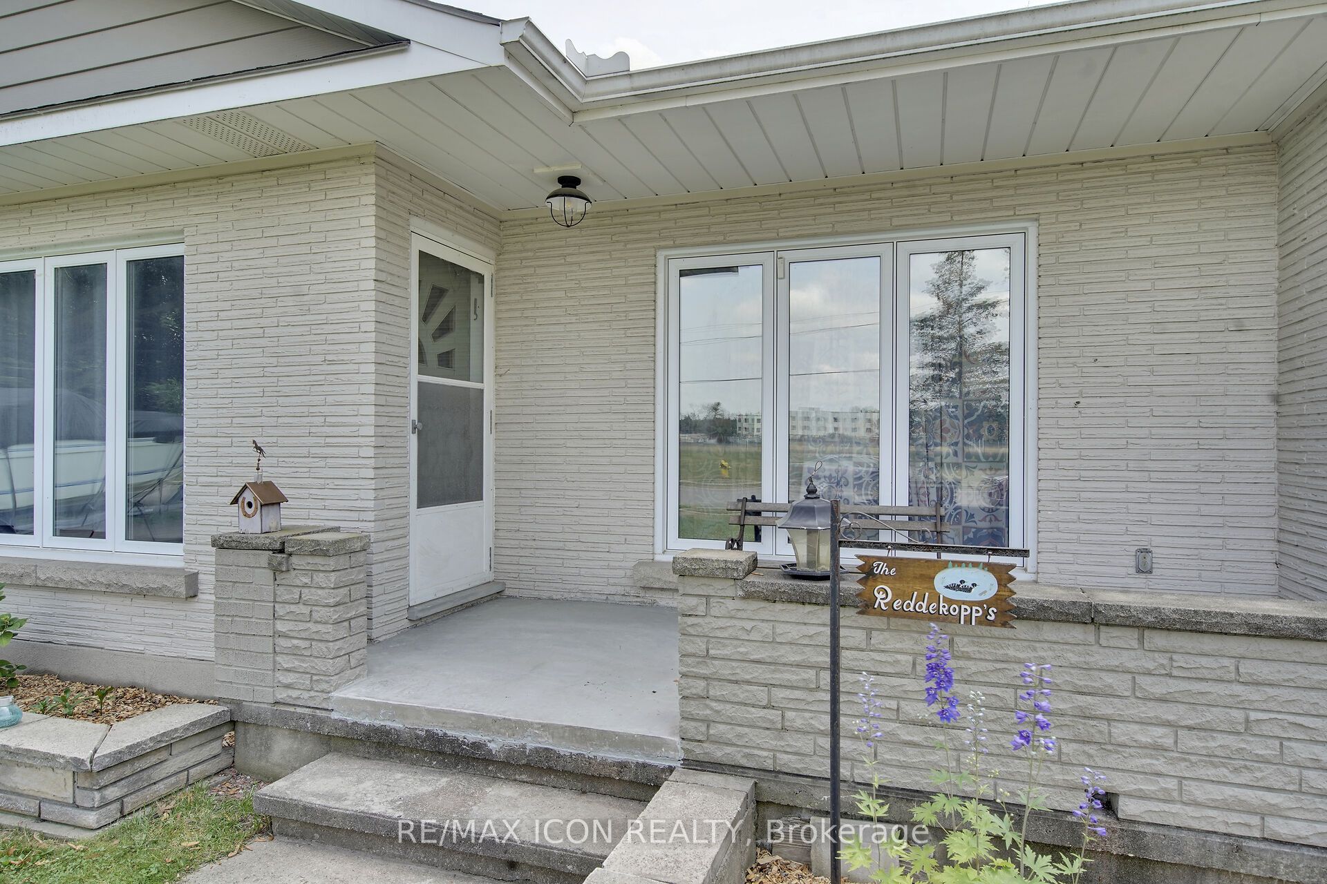 103 Brock Street E Property Photo 4