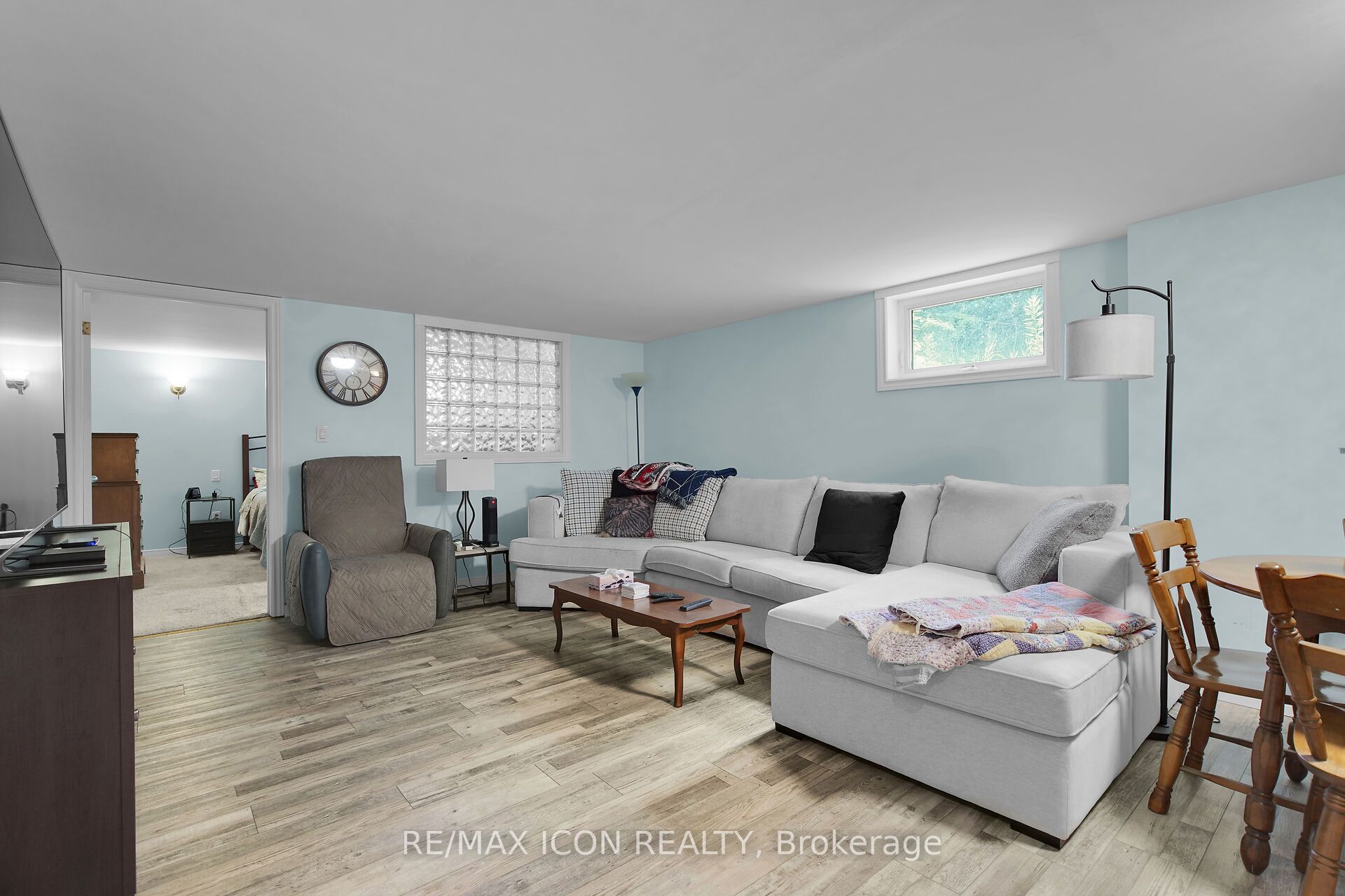 103 Brock Street E Property Photo 34