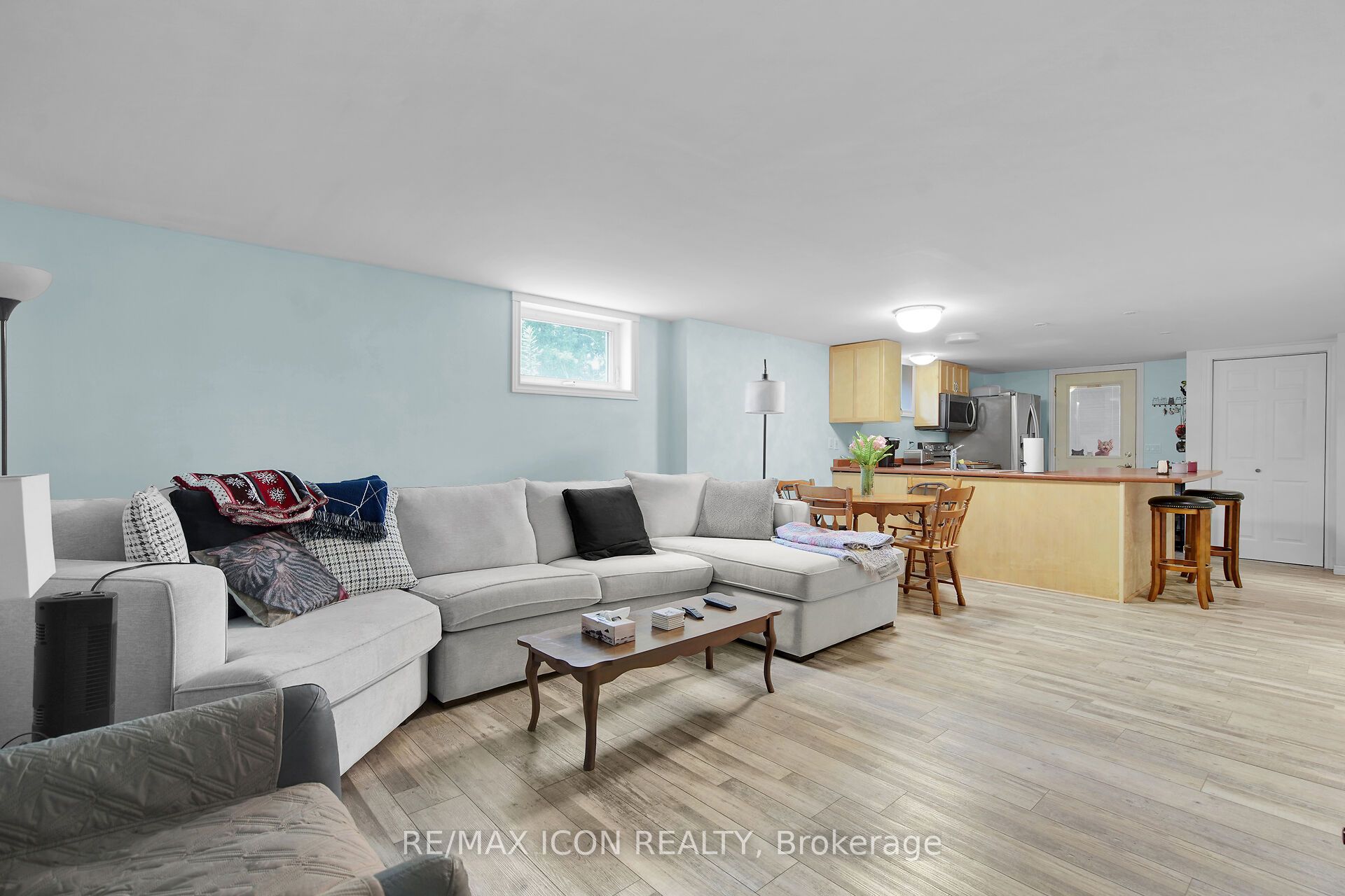 103 Brock Street E Property Photo 35
