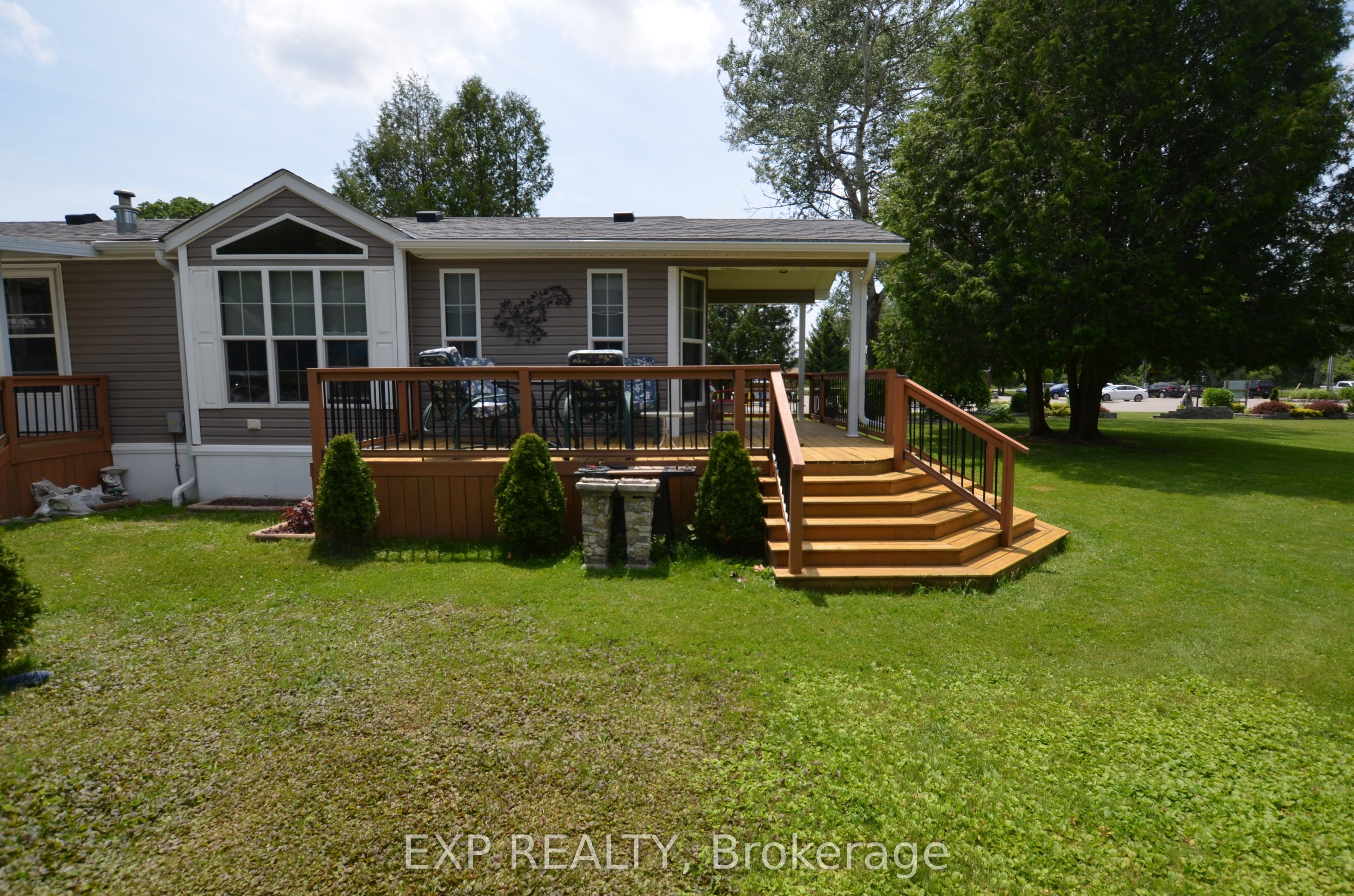 22790 Amiens Road 46 Property Photo 3