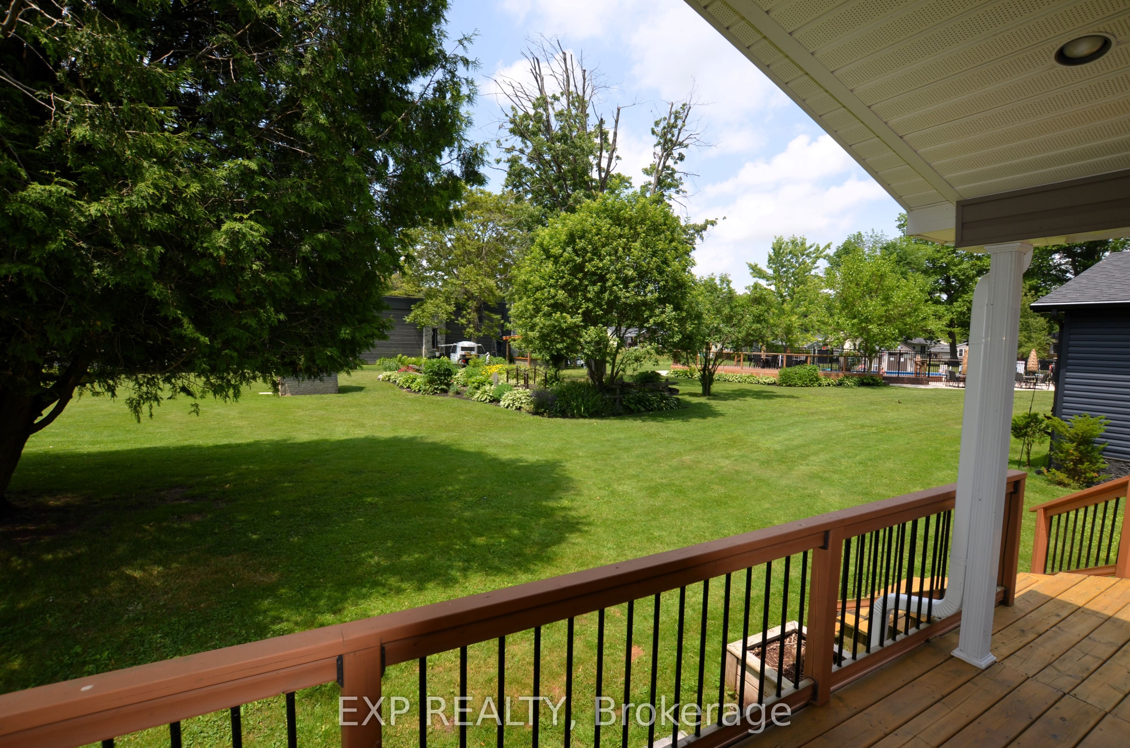 22790 Amiens Road 46 Property Photo 6