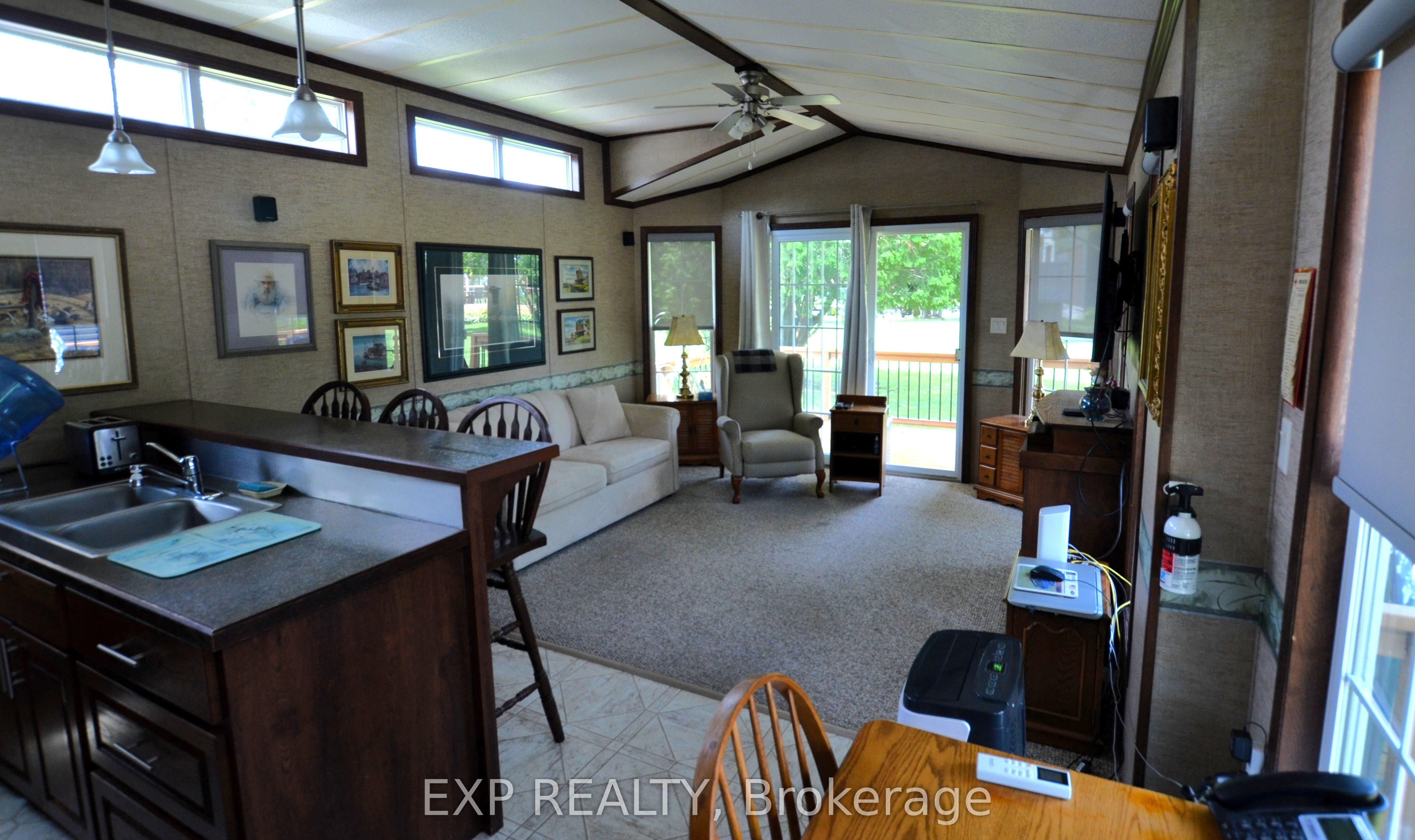 22790 Amiens Road 46 Property Photo 8