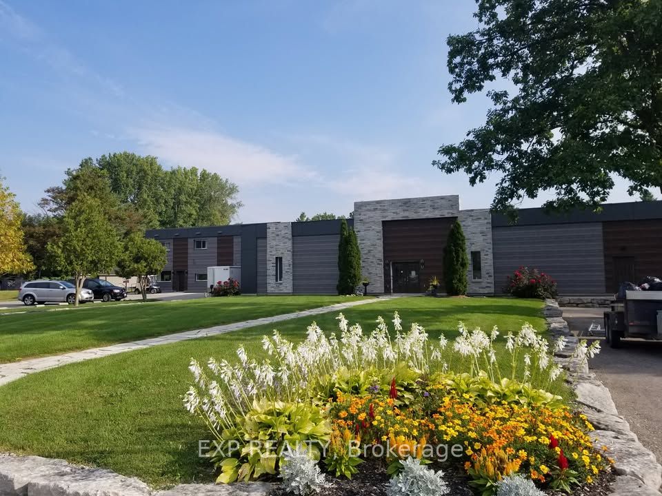 22790 Amiens Road 46 Property Photo 18