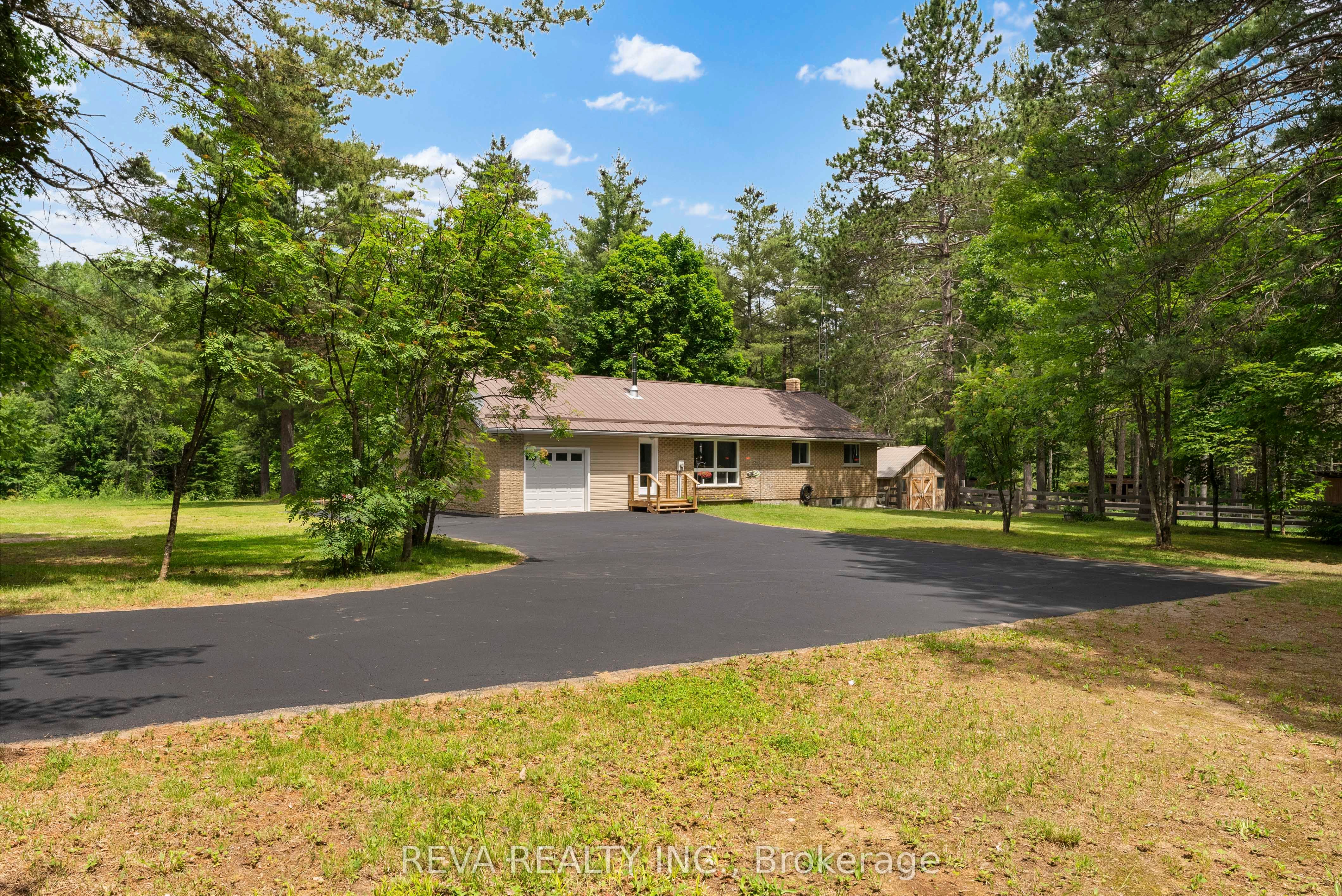 32 Papineau Lake Road Property Photo 1