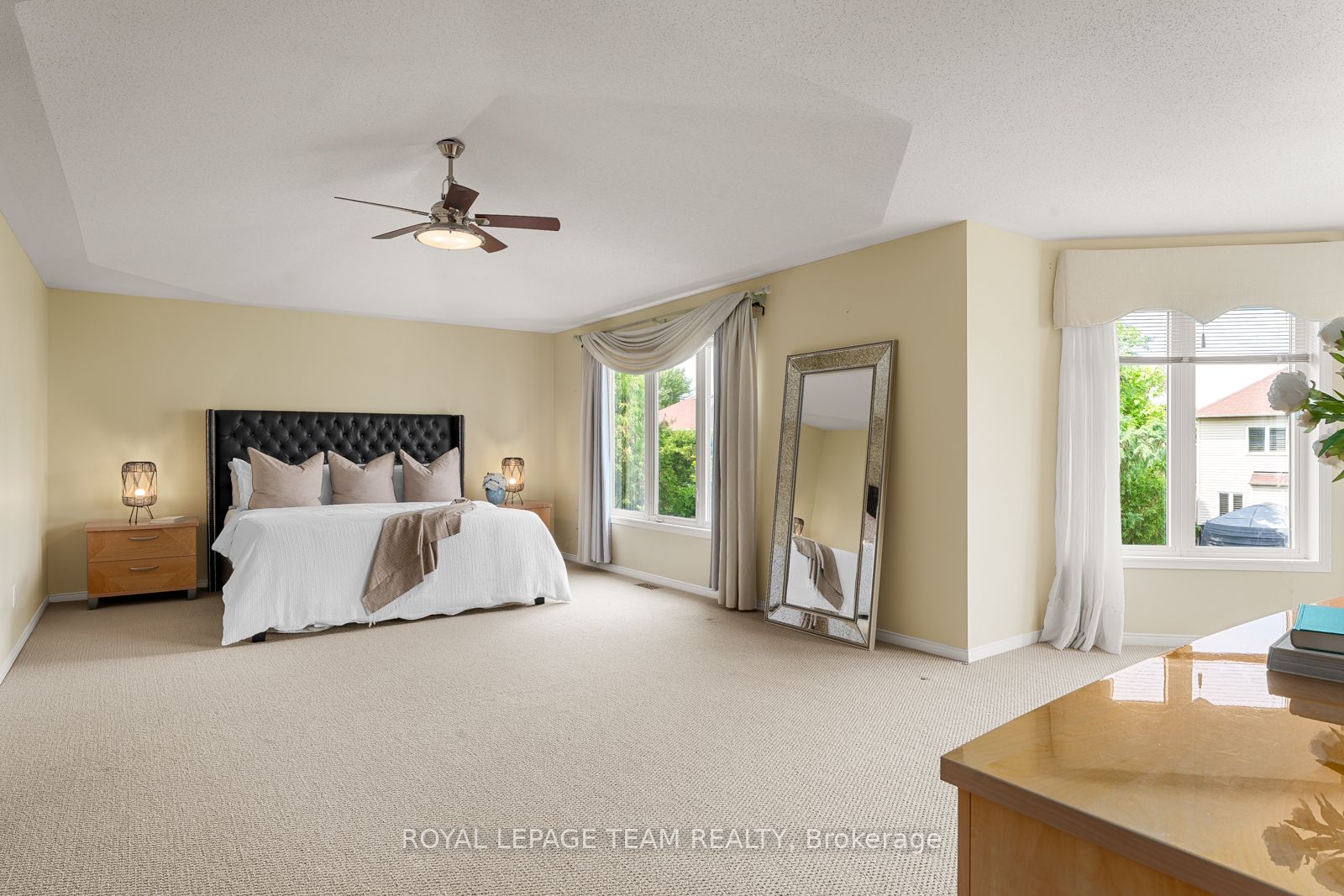 33 Valencia Street Property Photo 13