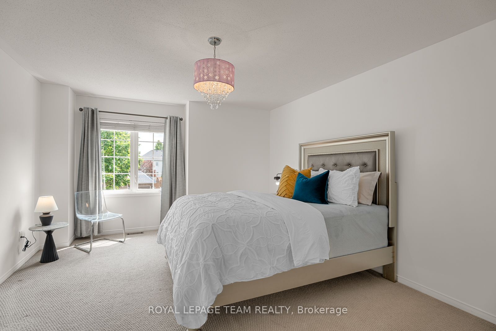 33 Valencia Street Property Photo 22