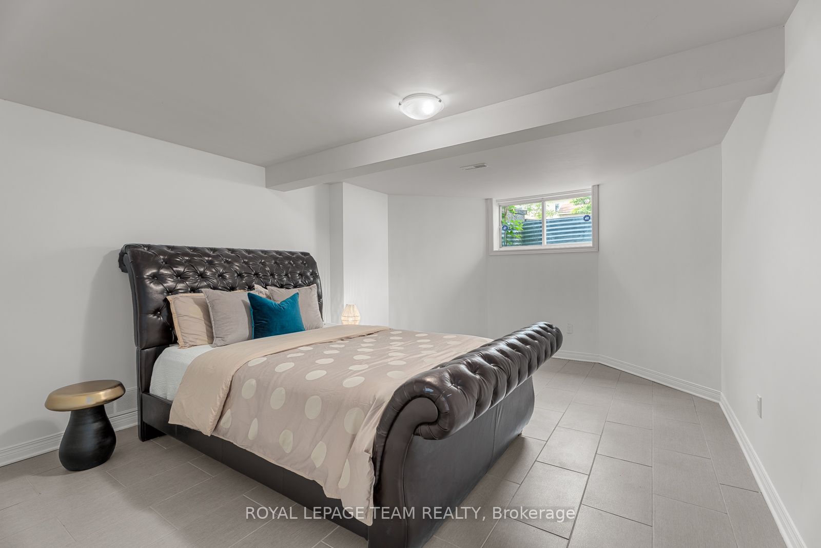 33 Valencia Street Property Photo 25