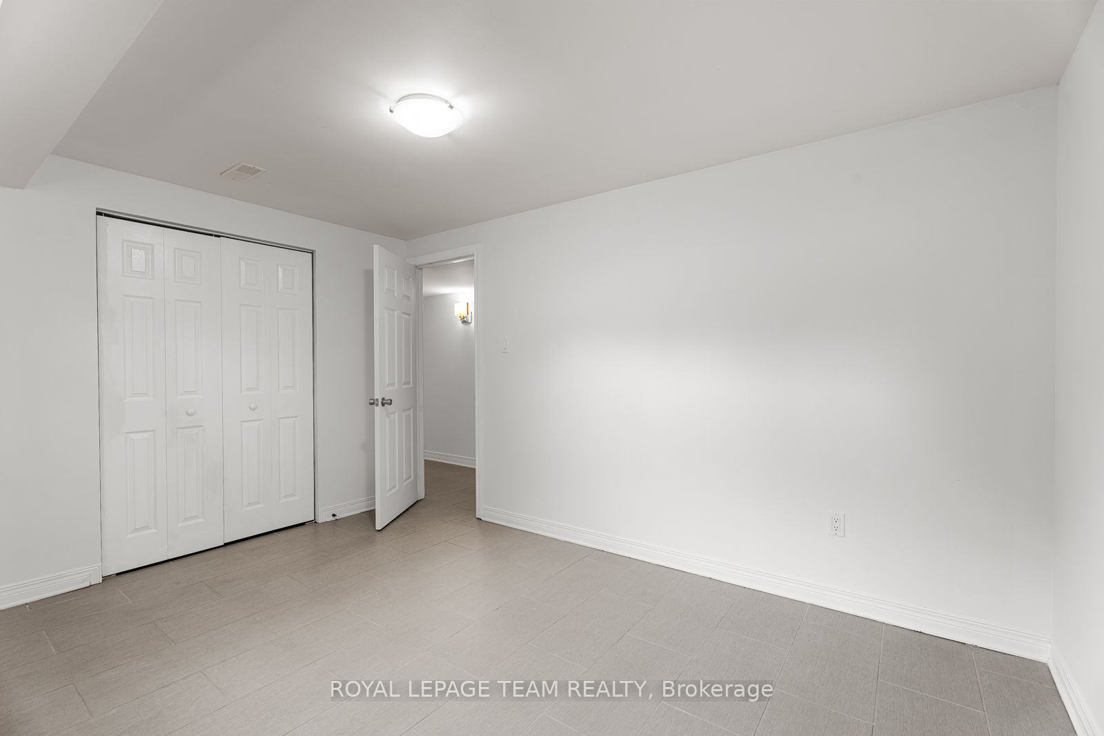 33 Valencia Street Property Photo 27