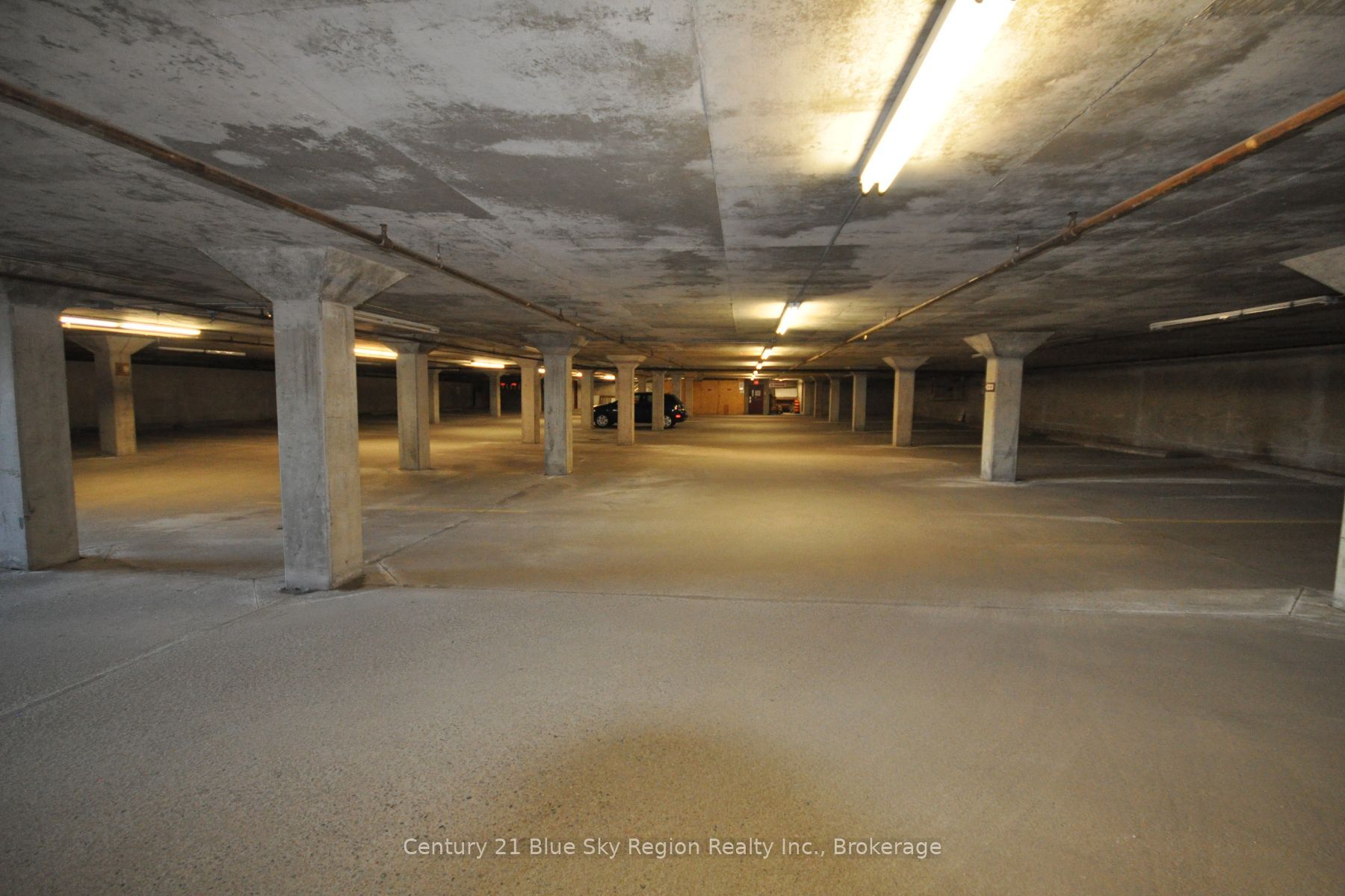 361 Main Street E Property Photo 12