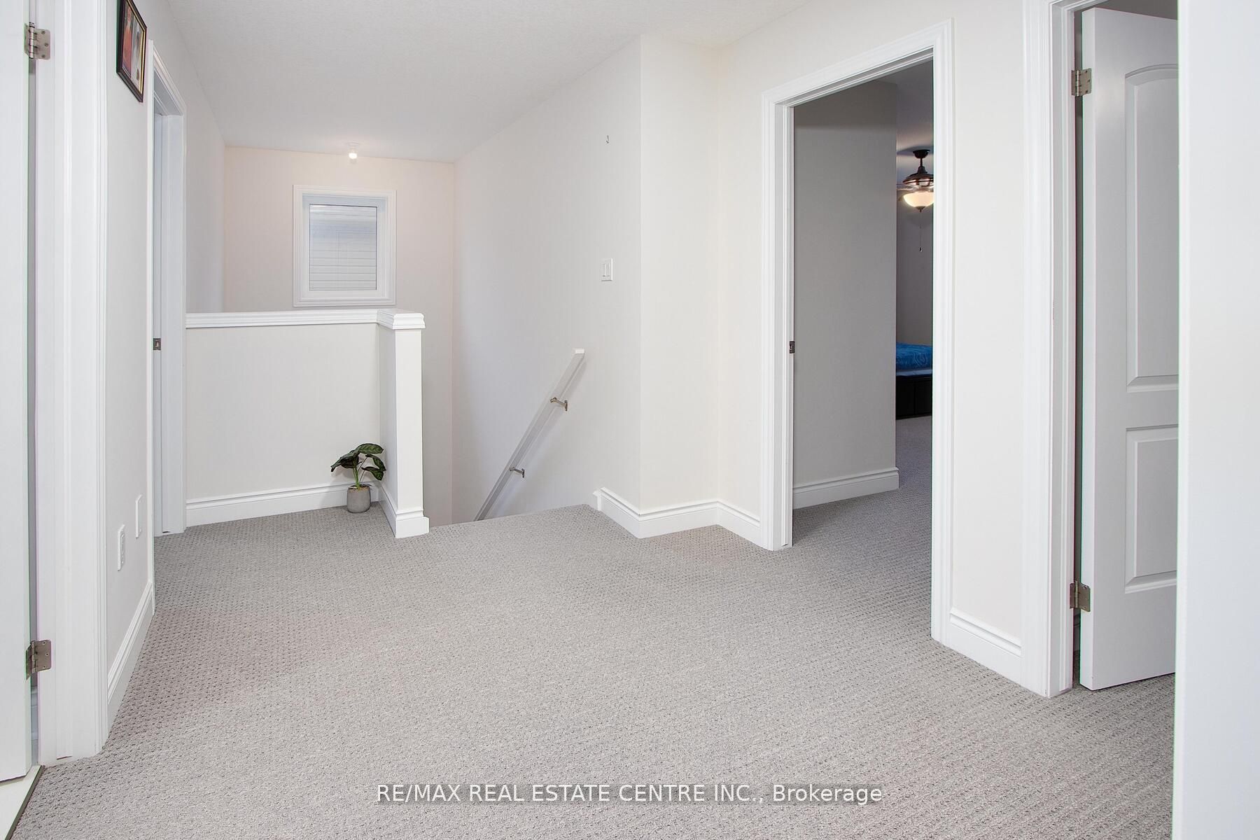 13 Sutherland Crescent Property Photo 35