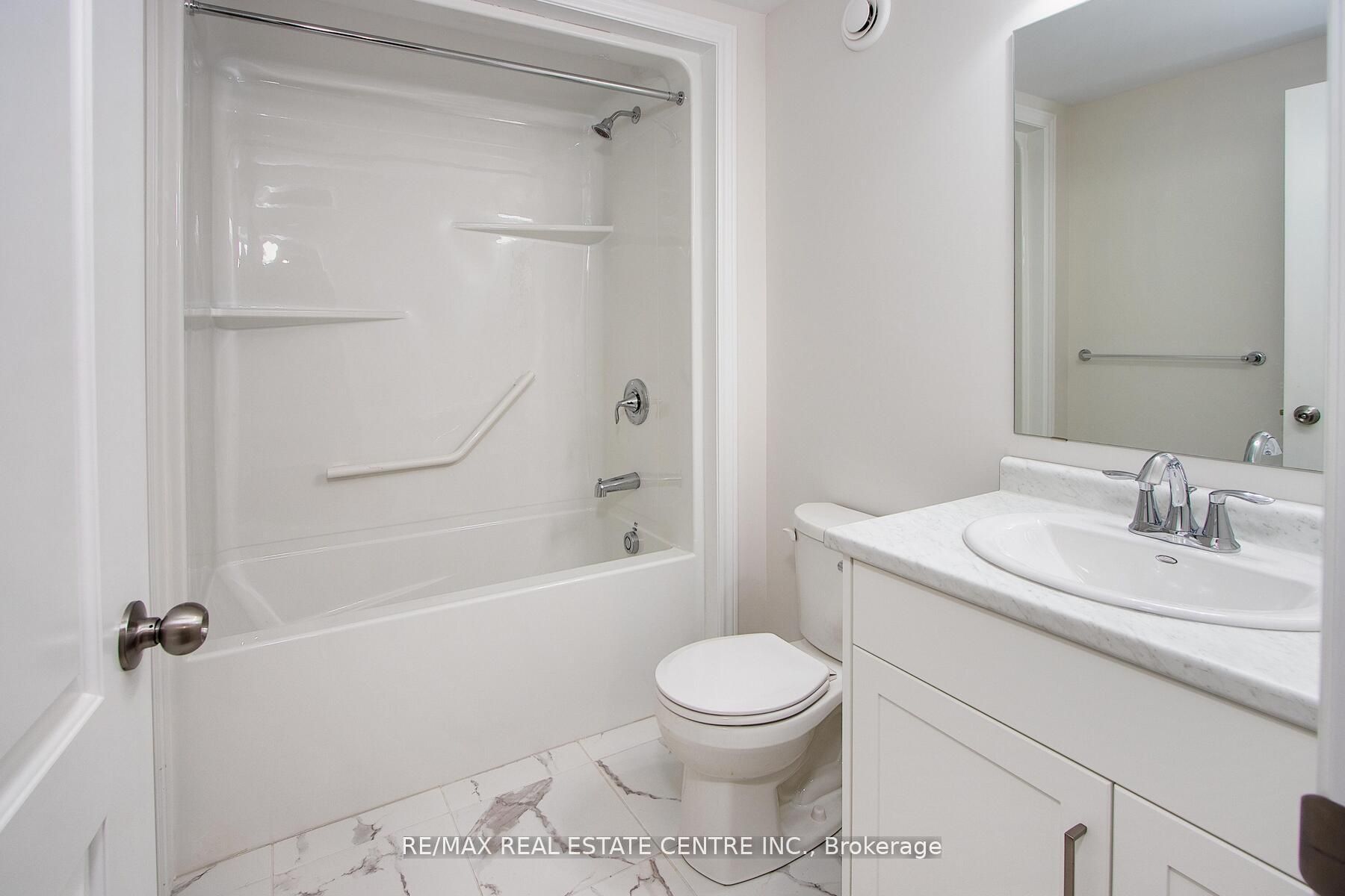13 Sutherland Crescent Property Photo 39
