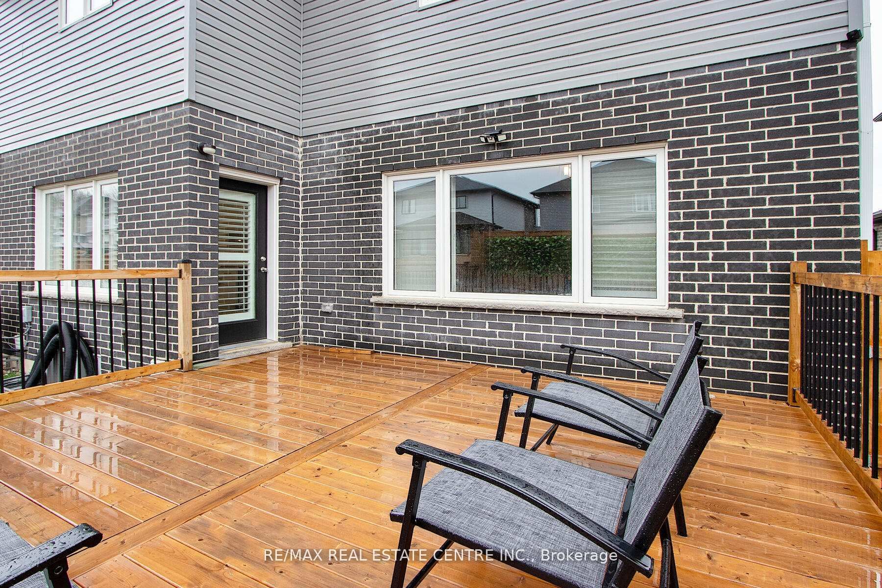 13 Sutherland Crescent Property Photo 49