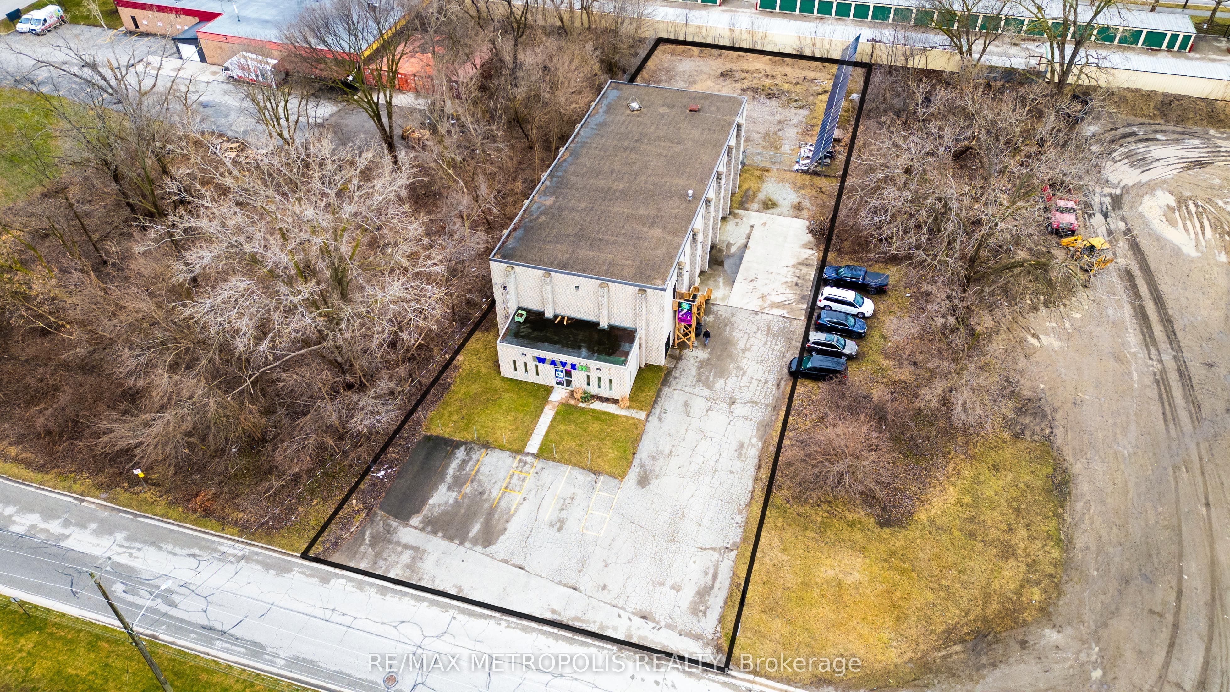 142 Kendall Street Property Photo 27