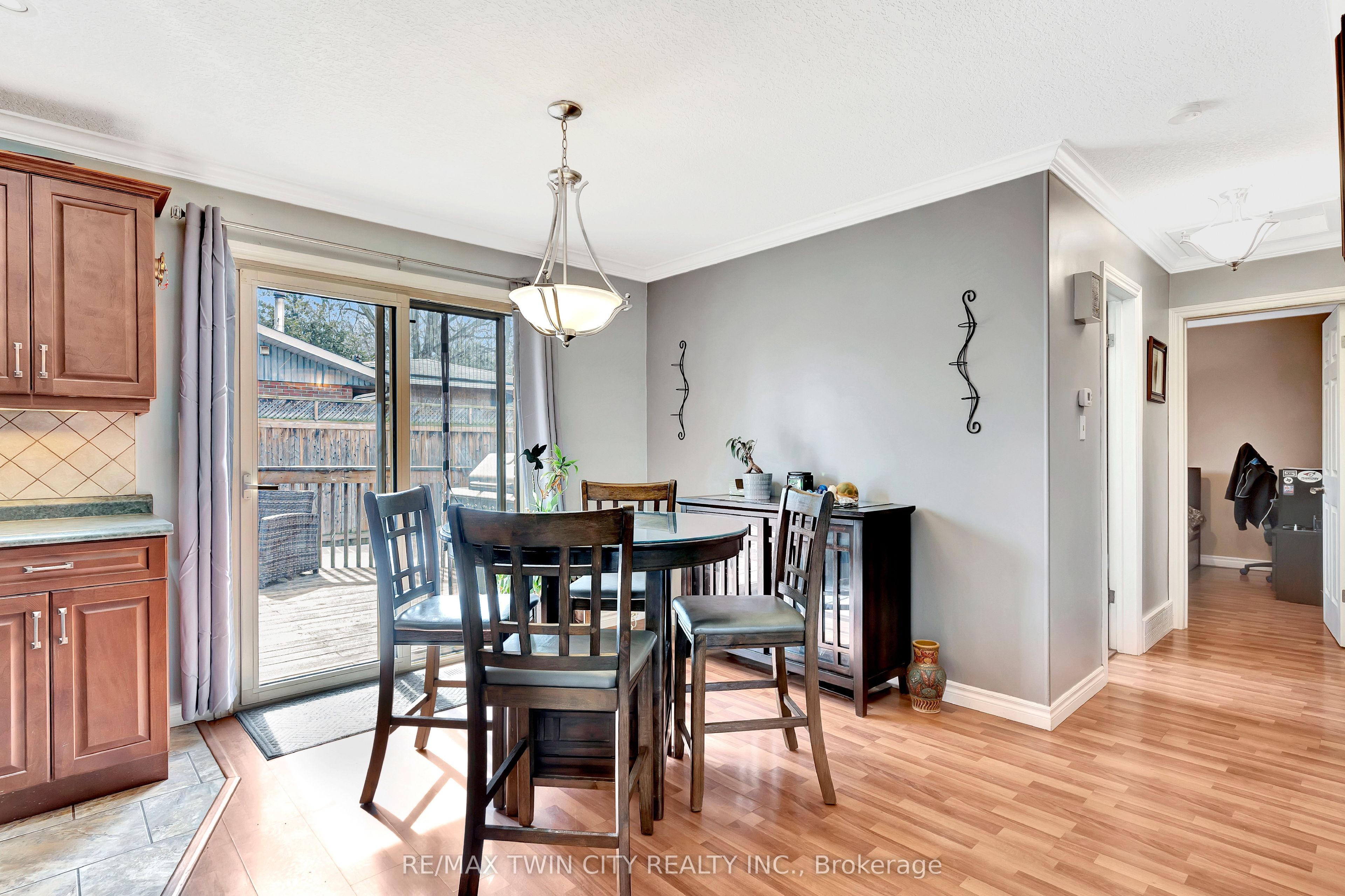 22 Victoria Street Property Photo 3