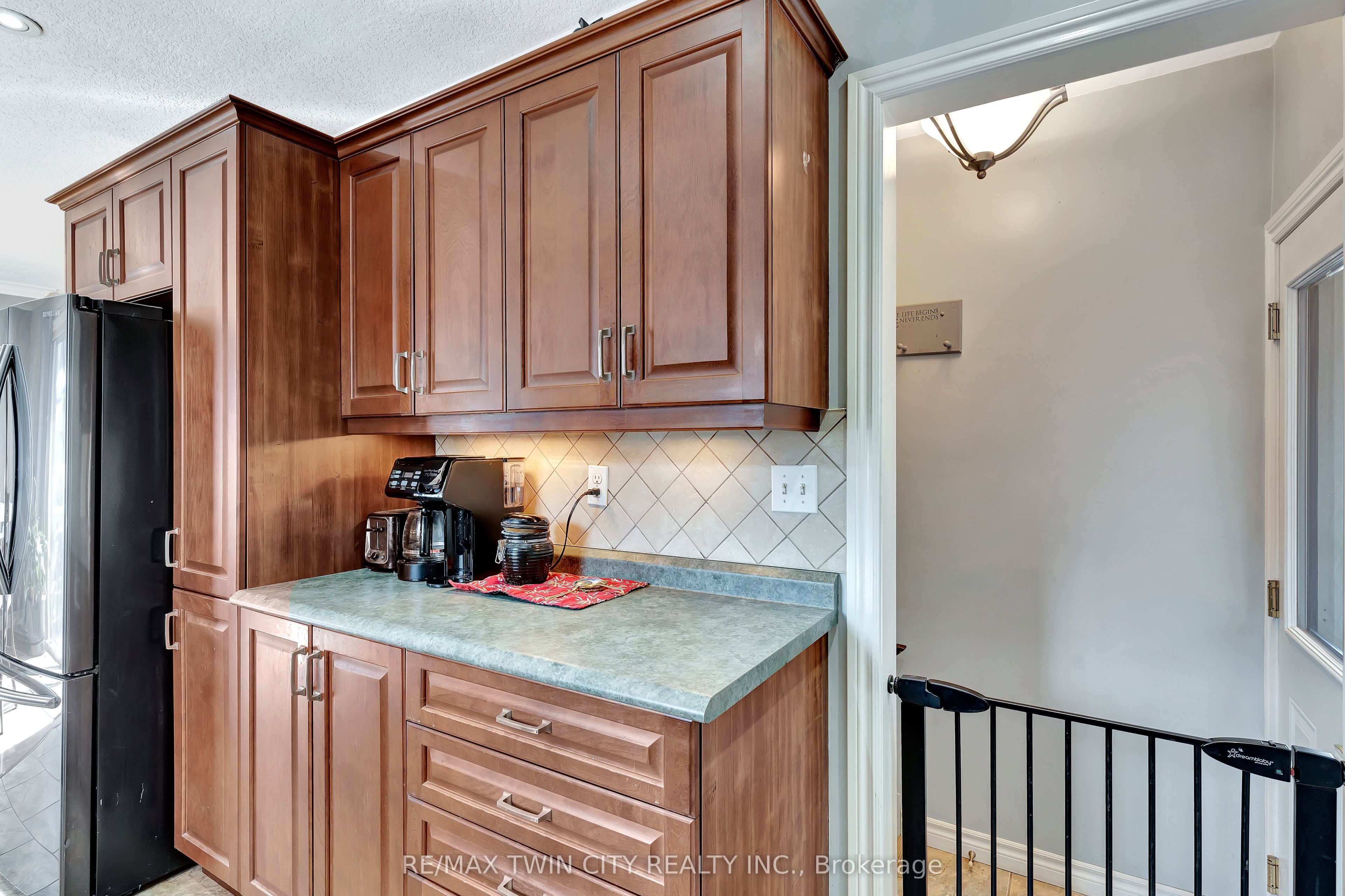 22 Victoria Street Property Photo 5