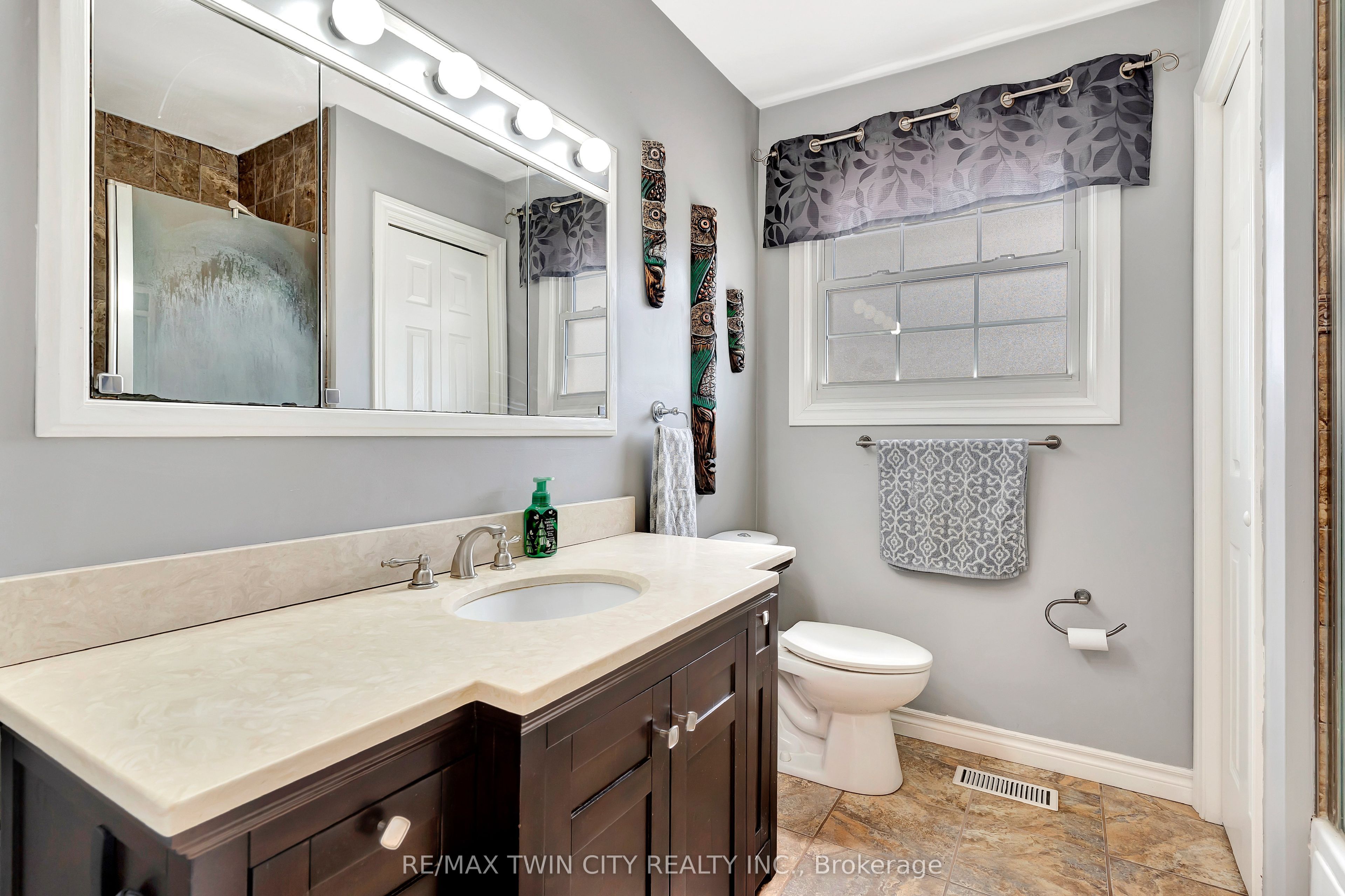 22 Victoria Street Property Photo 10