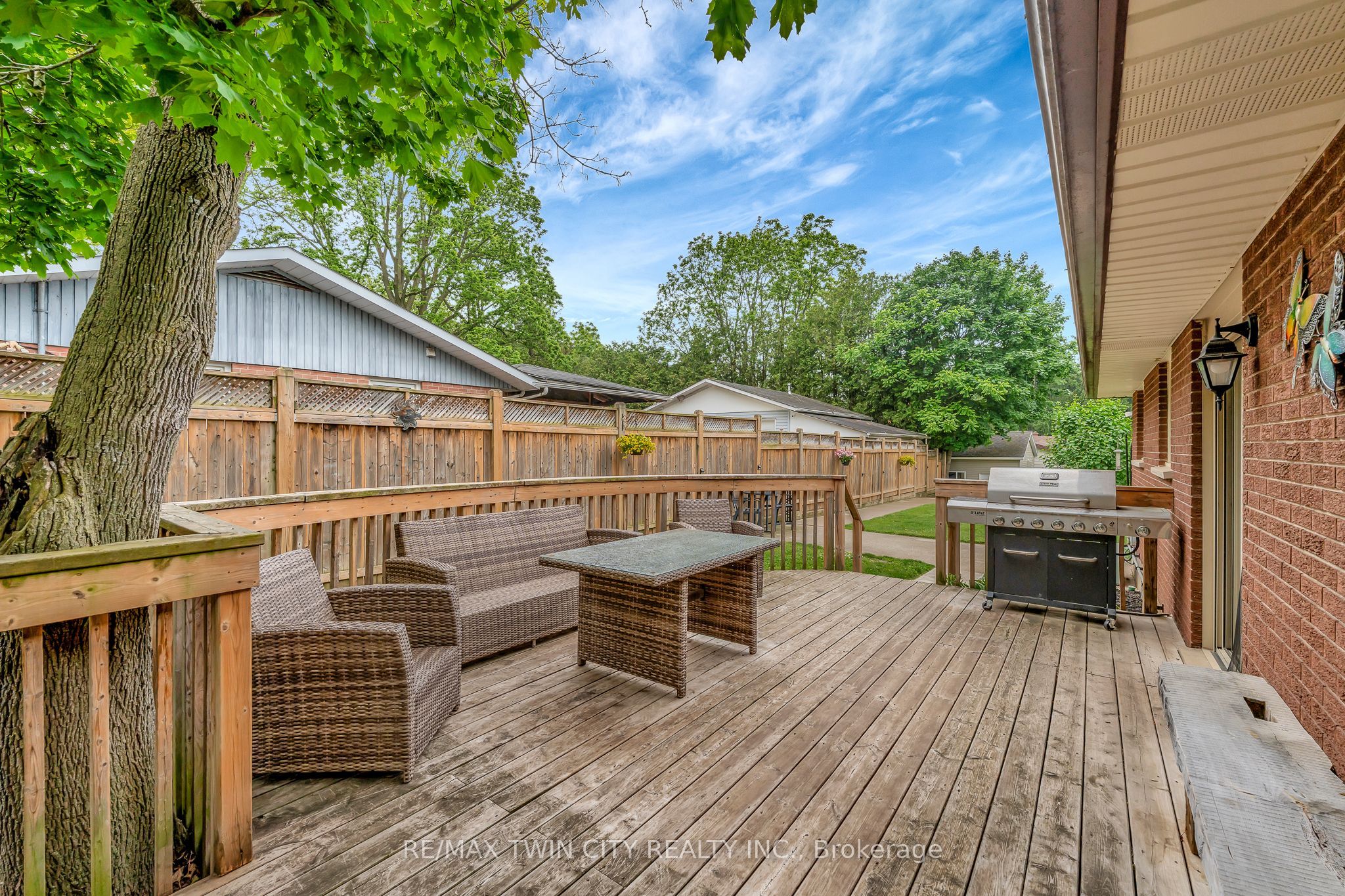 22 Victoria Street Property Photo 15