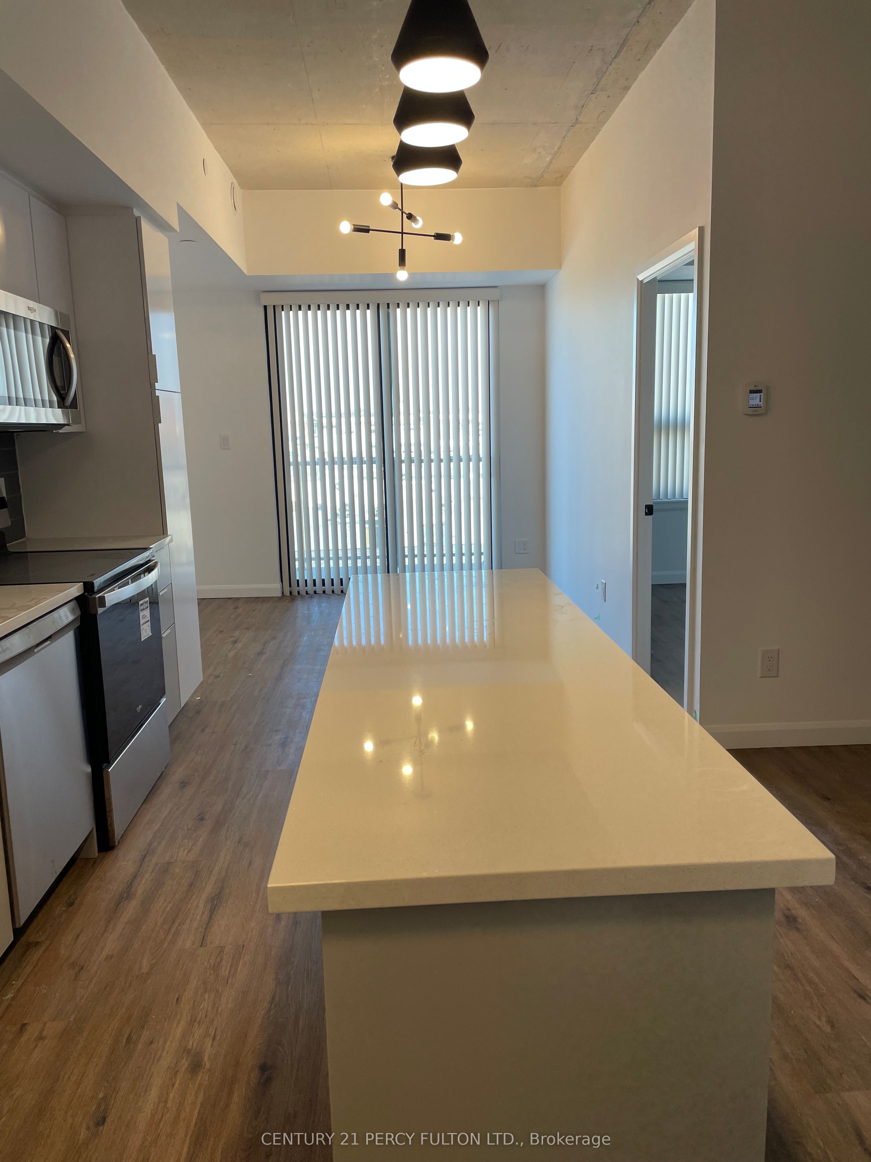 7 Erie Avenue 602 Property Photo 6