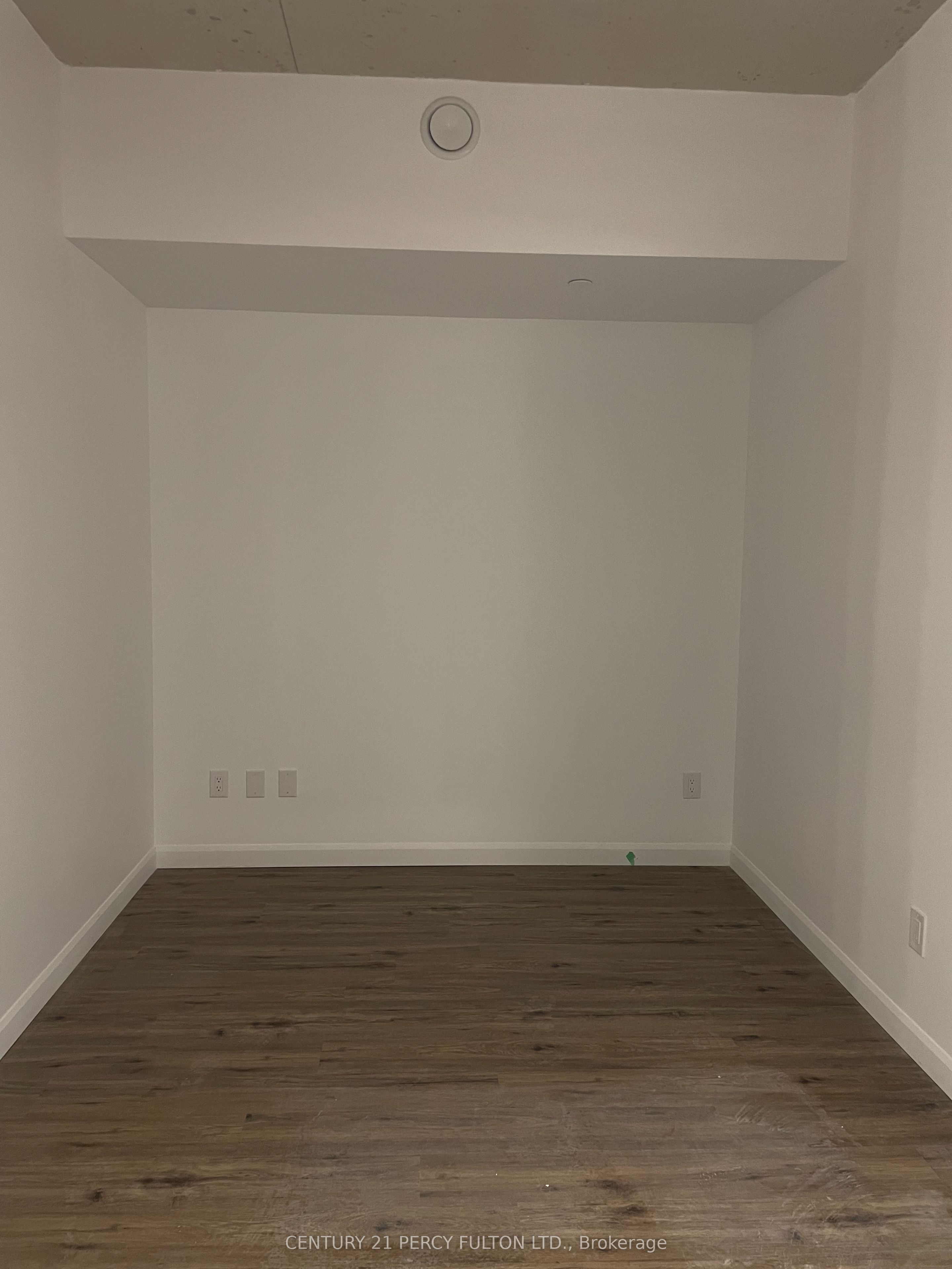 7 Erie Avenue 602 Property Photo 10