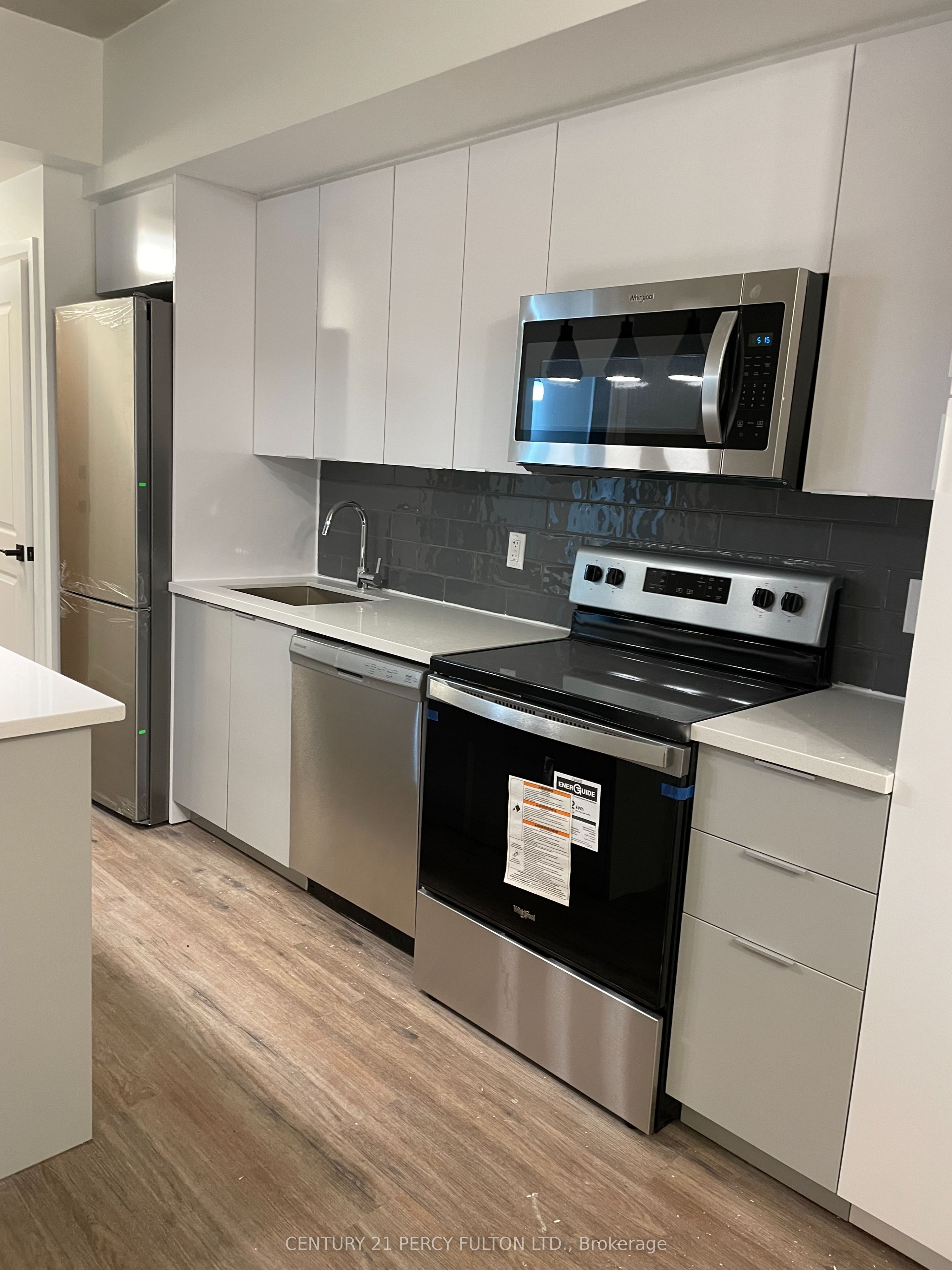 7 Erie Avenue 602 Property Photo 12