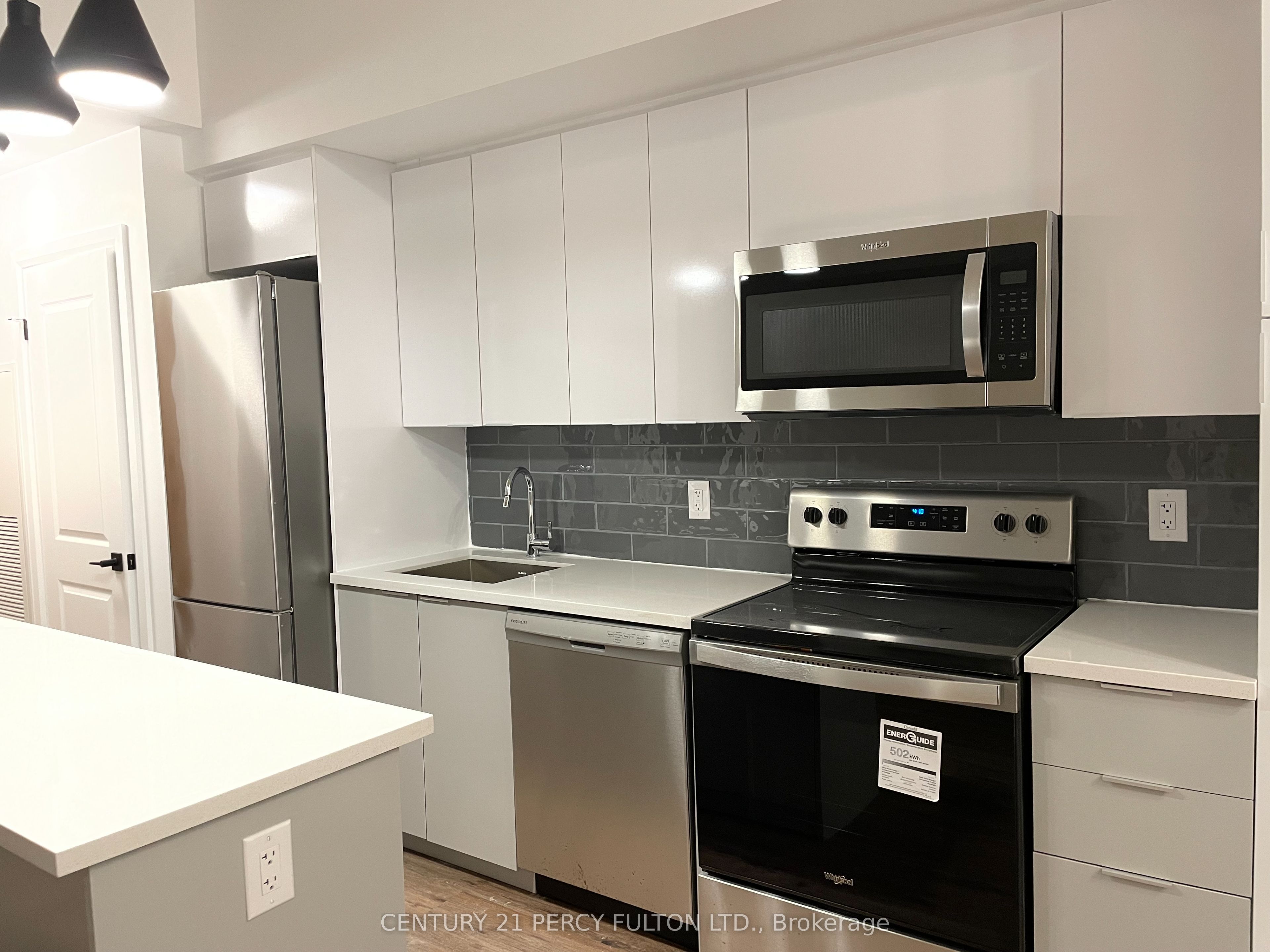 7 Erie Avenue 602 Property Photo 13