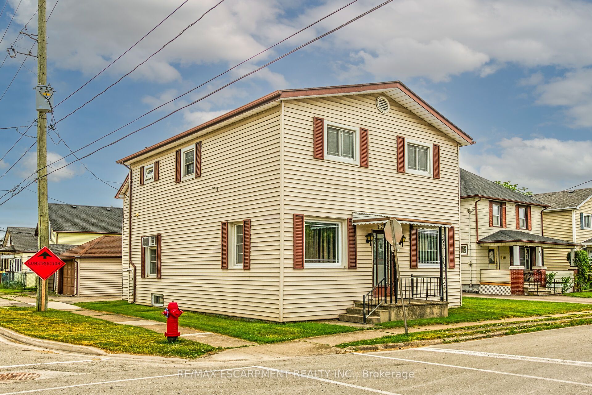 223 Mitchell St Property Photo 1